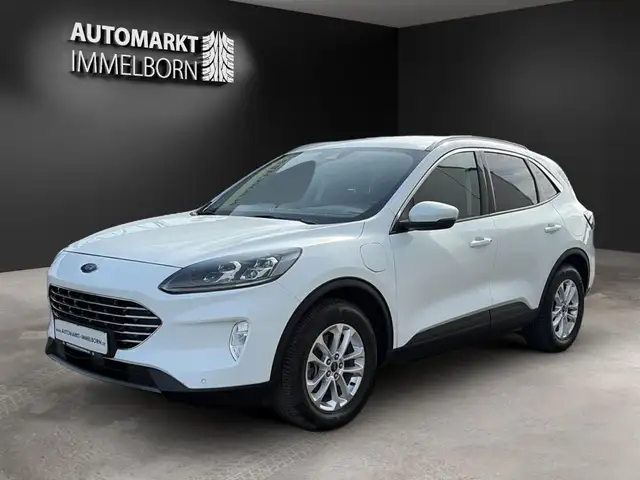 Ford Kuga view 4