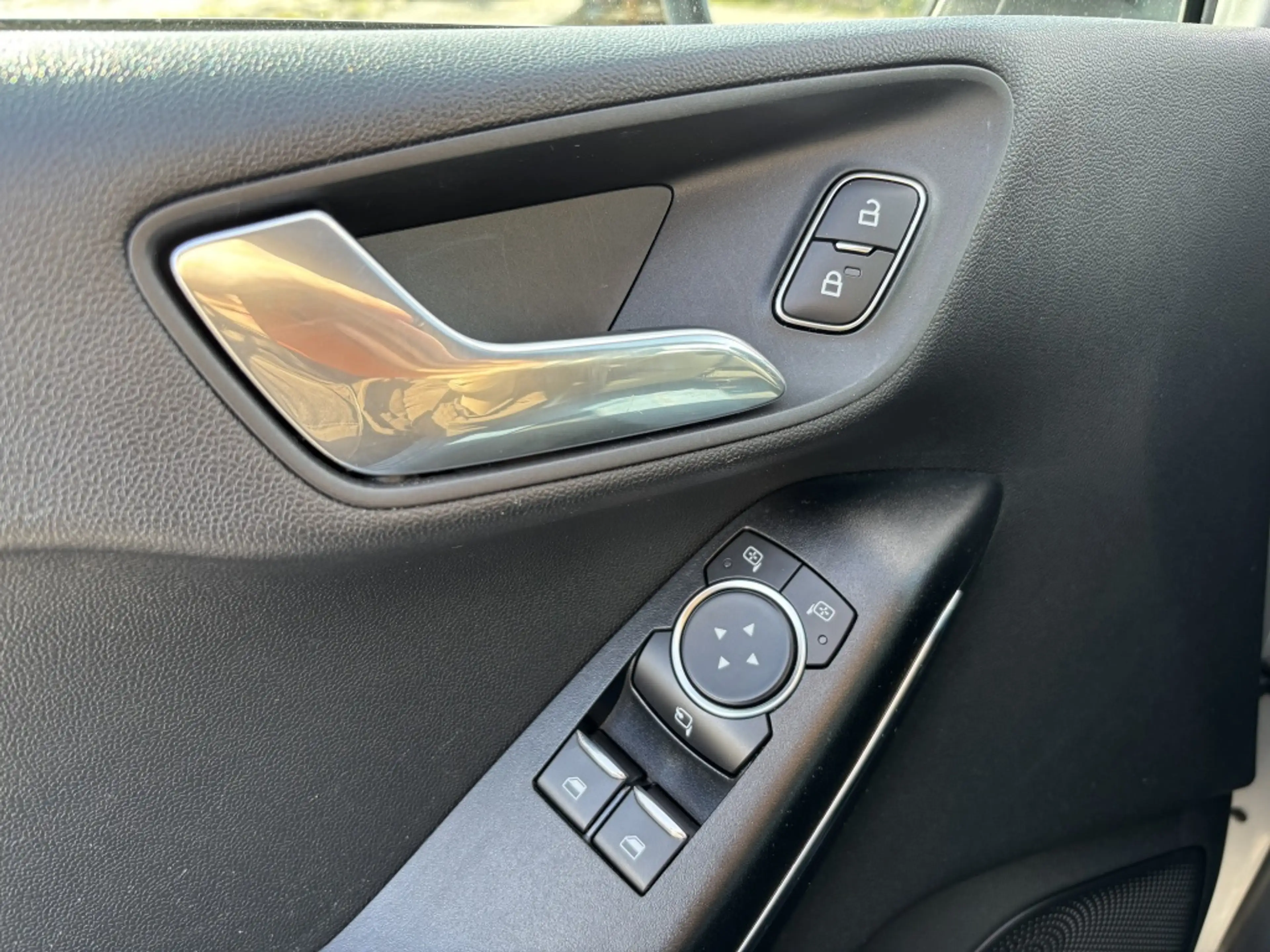 Ford Fiesta 1.0 EcoBoost 100 pk ST-Line Winterpack Cruise-cont — photo 20