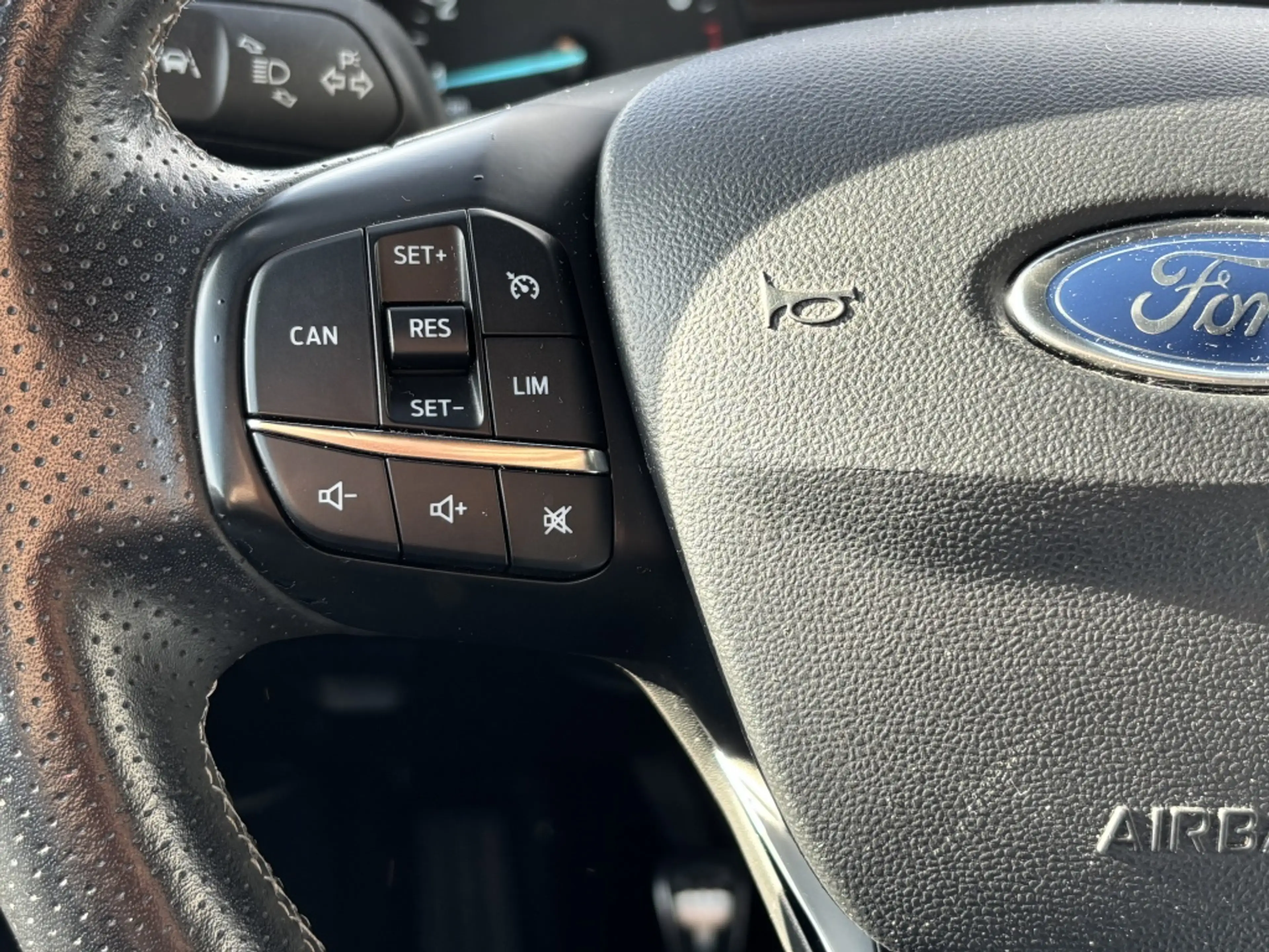 Ford Fiesta 1.0 EcoBoost 100 pk ST-Line Winterpack Cruise-cont — photo 15