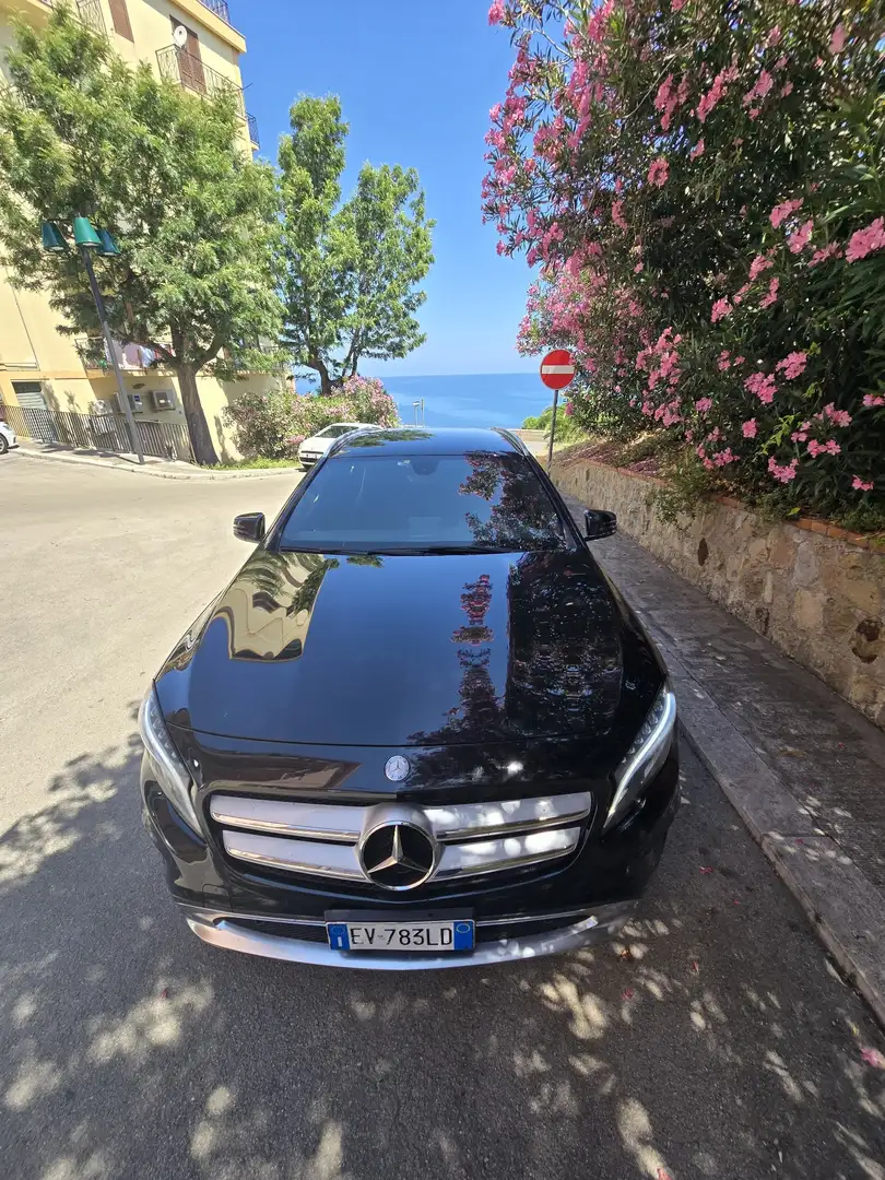 Mercedes-Benz GLA 200 d (cdi) Sport - 2