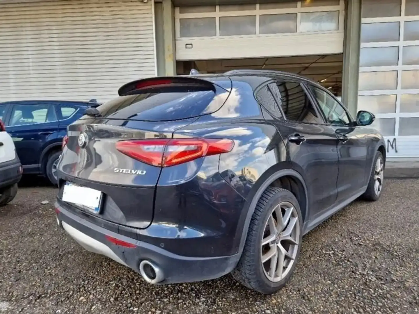 Alfa Romeo Stelvio 2.2 t EXECUTIVE Q4 210cv AT8 TETTO PANO - FN145TV Nero - 2