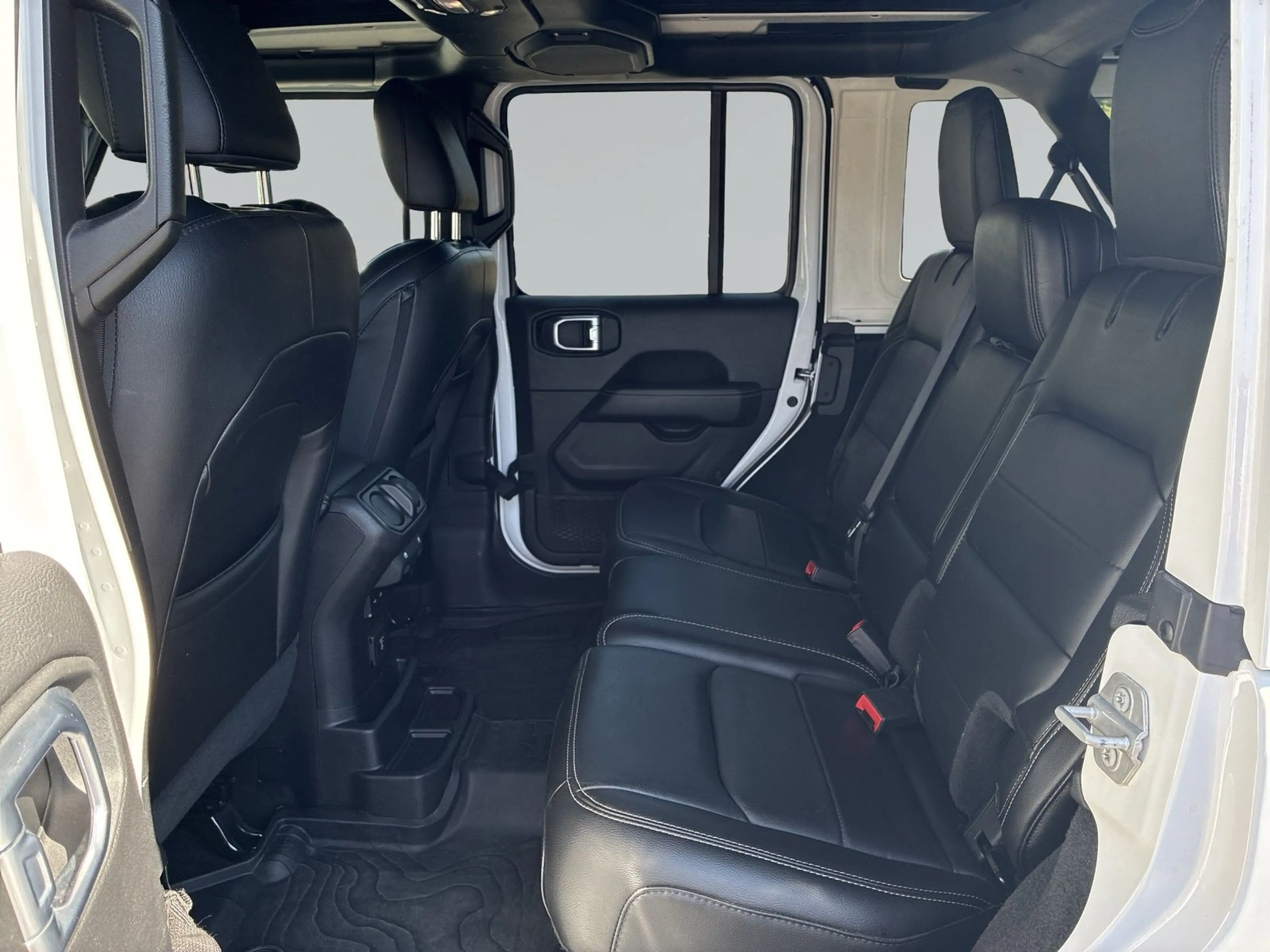 Jeep Wrangler Unlimited Overland *NAVI.AHK.RFK* — photo 10