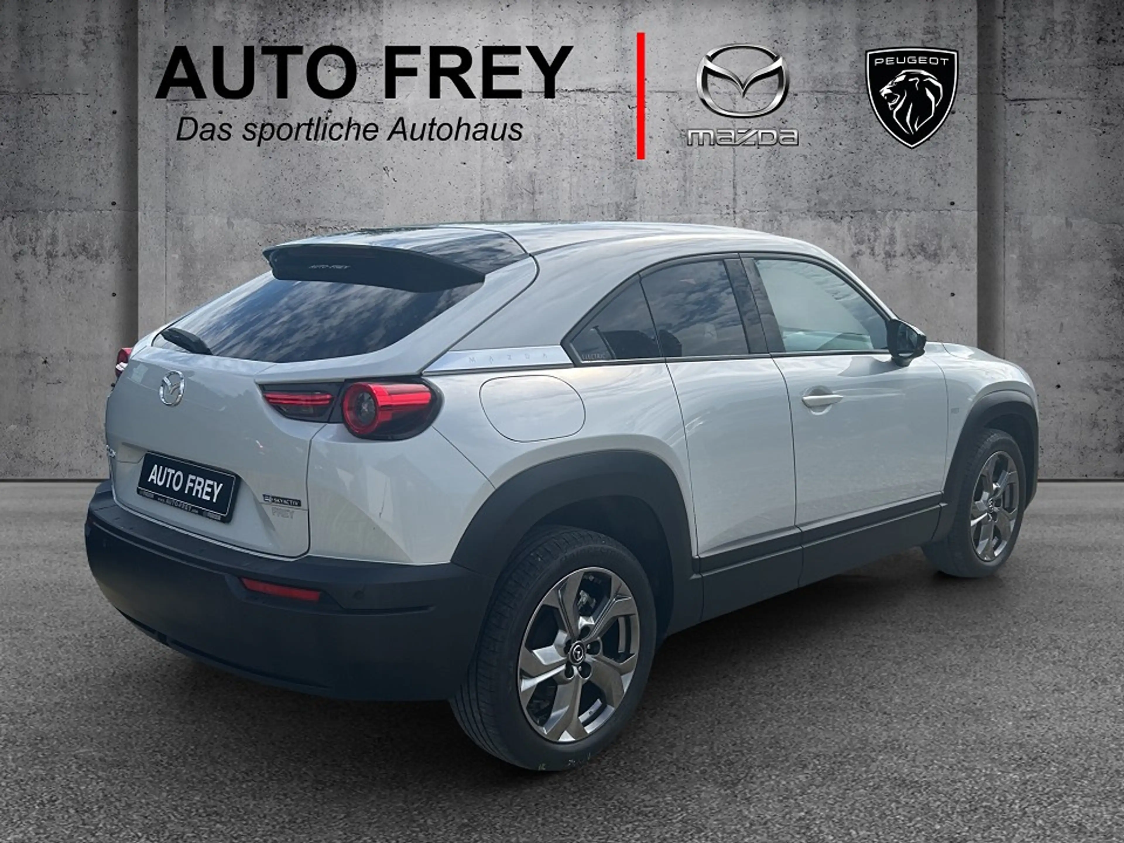 Mazda MX-30 Elektro Automatik First Edition — photo 4