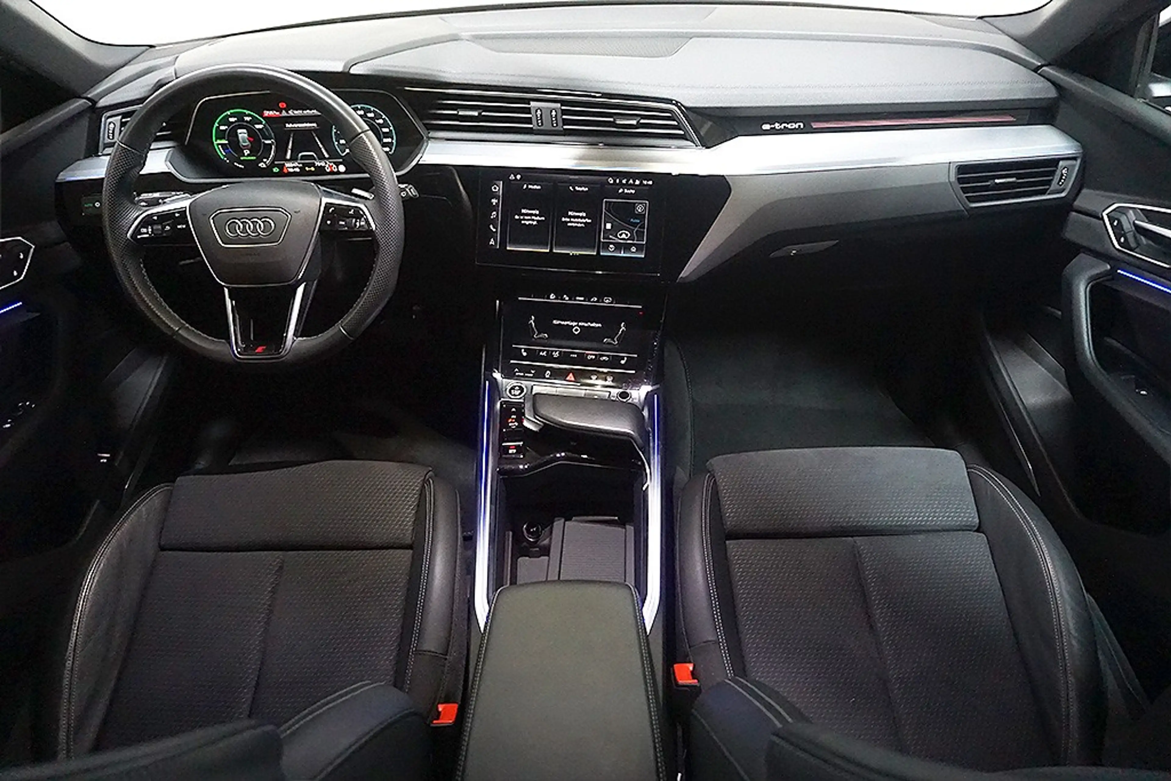 Audi e-tron 55 2xS-Line Quattro Virtual AHK Navi LED — photo 11