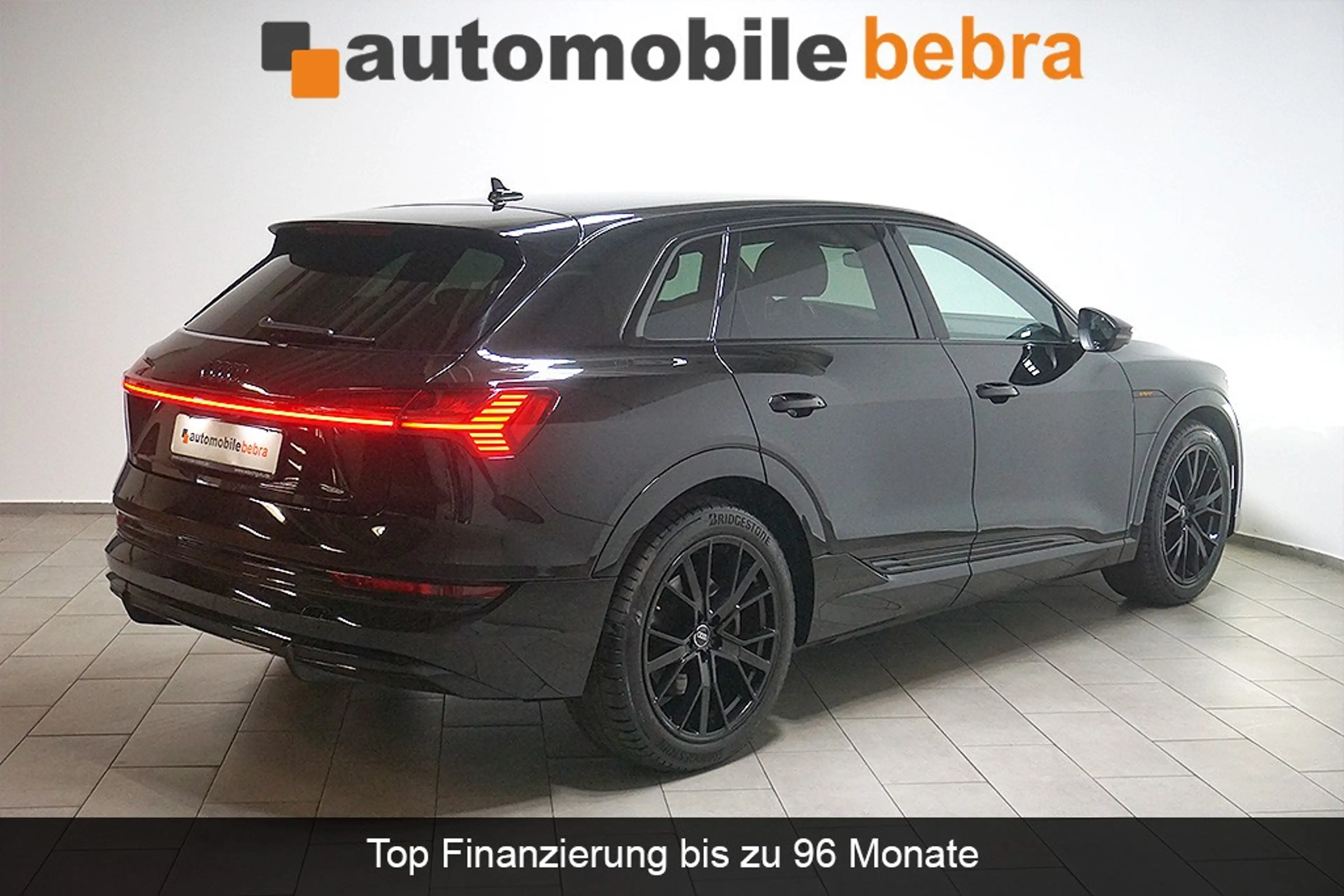 Audi e-tron 55 2xS-Line Quattro Virtual AHK Navi LED — photo 5