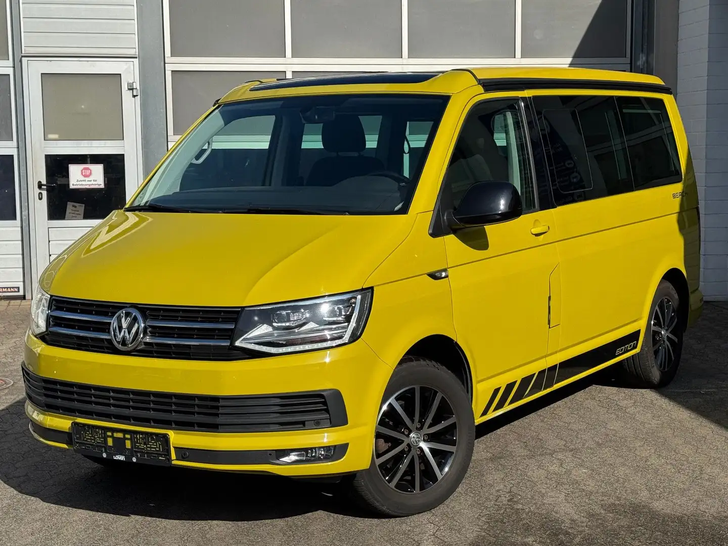 Volkswagen T6 California Beach Edition 2.0 TDI DSG|AHK|Navi Żółty - 1