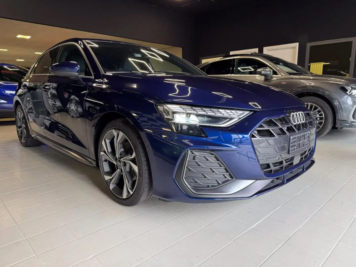 Audi A3 SPB 35 TFSI S tronic S line edition Blu/Azzurro - 1
