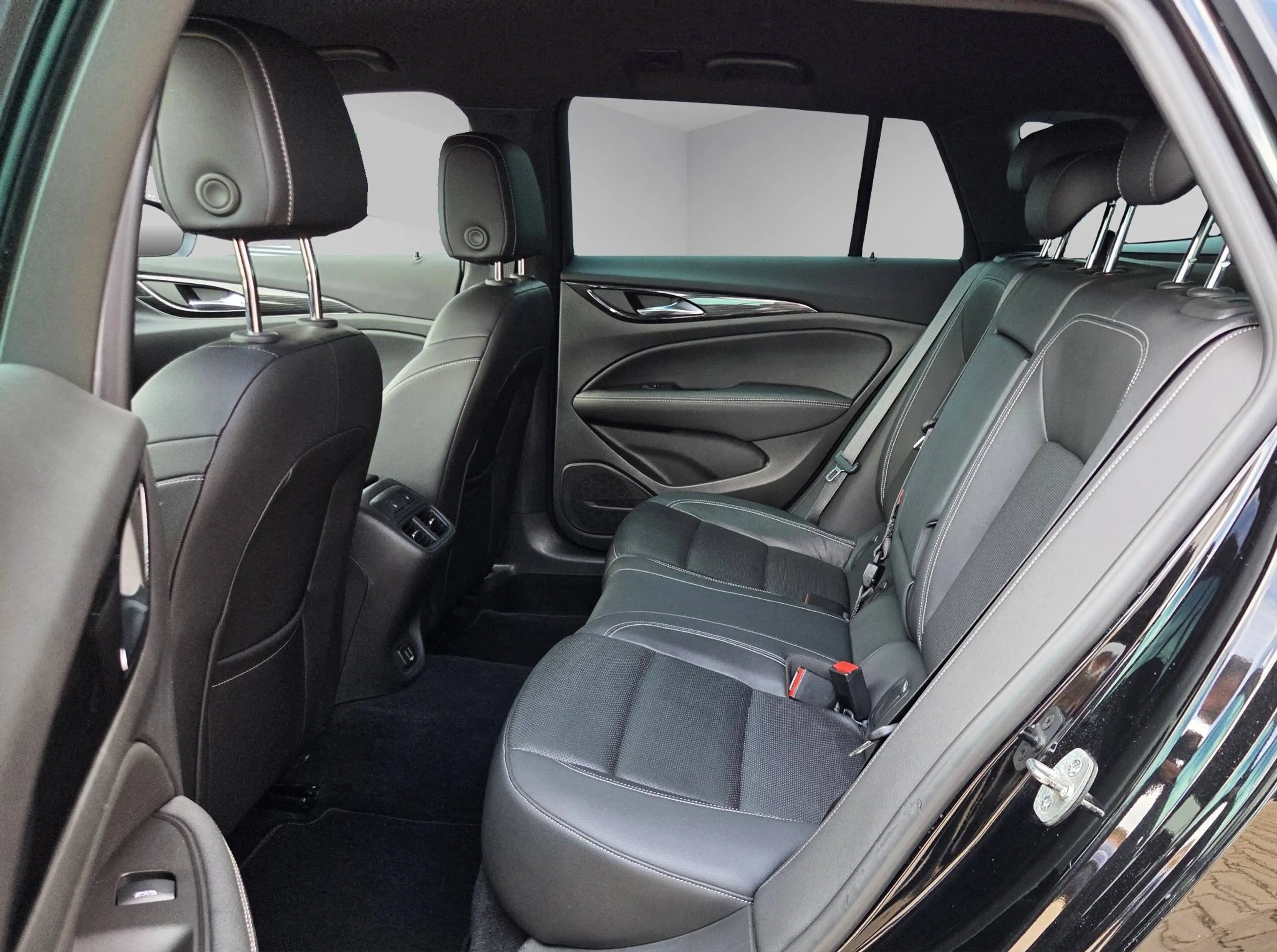 Opel Insignia Business Innovation — photo 12