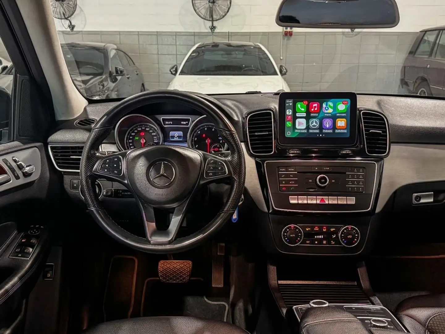 Mercedes-Benz GLE 500 e 4MATIC Zwart - 2