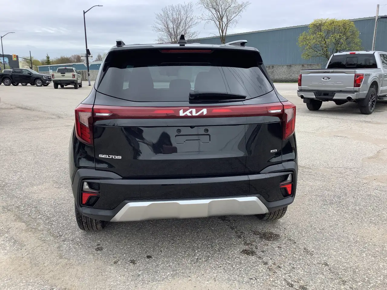 Kia Seltos снимка Kia Seltos
