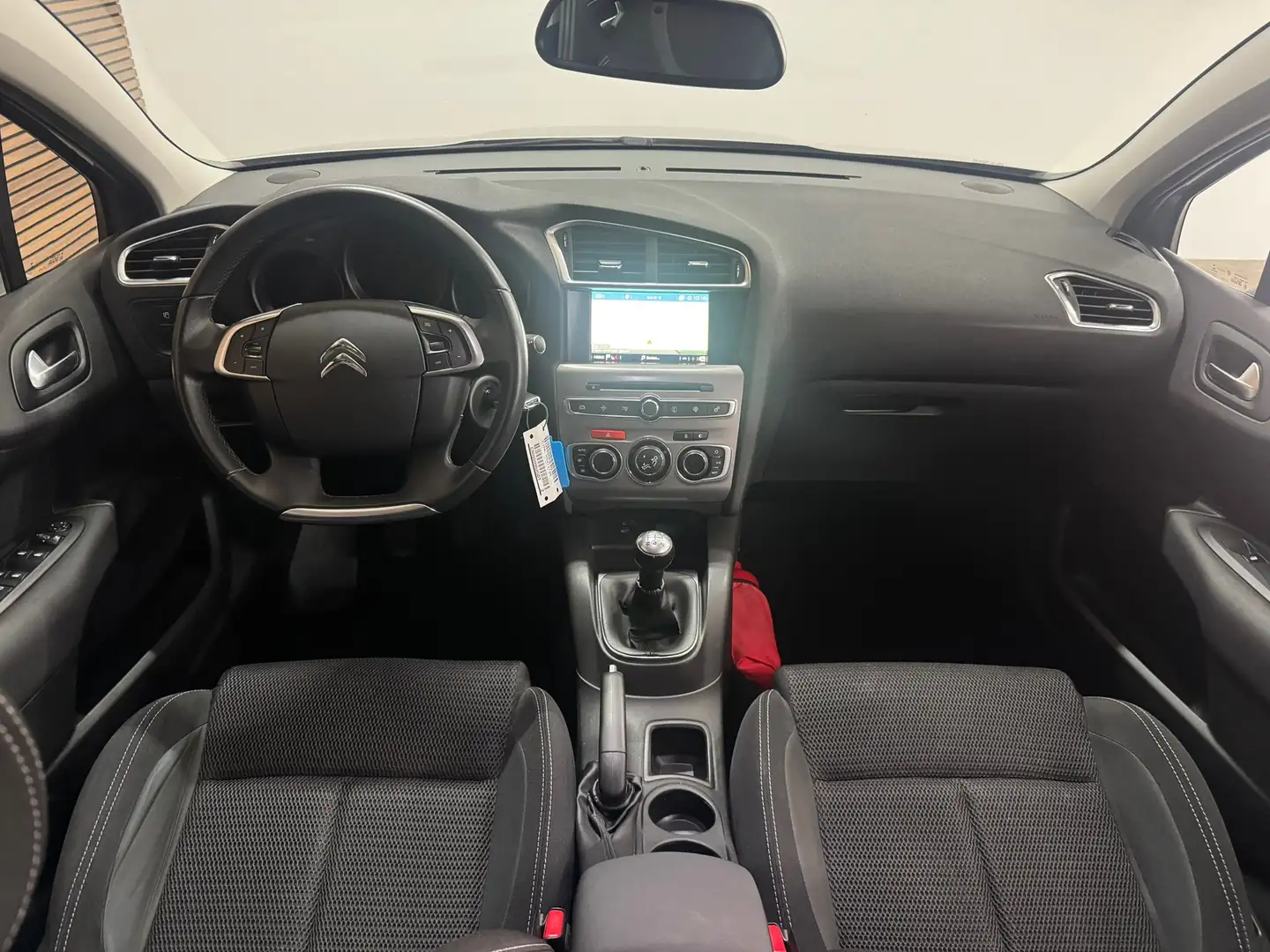Citroen C4 1.2 PureTech Feel Edition | Navigatie | Trekhaak | Gri - 2