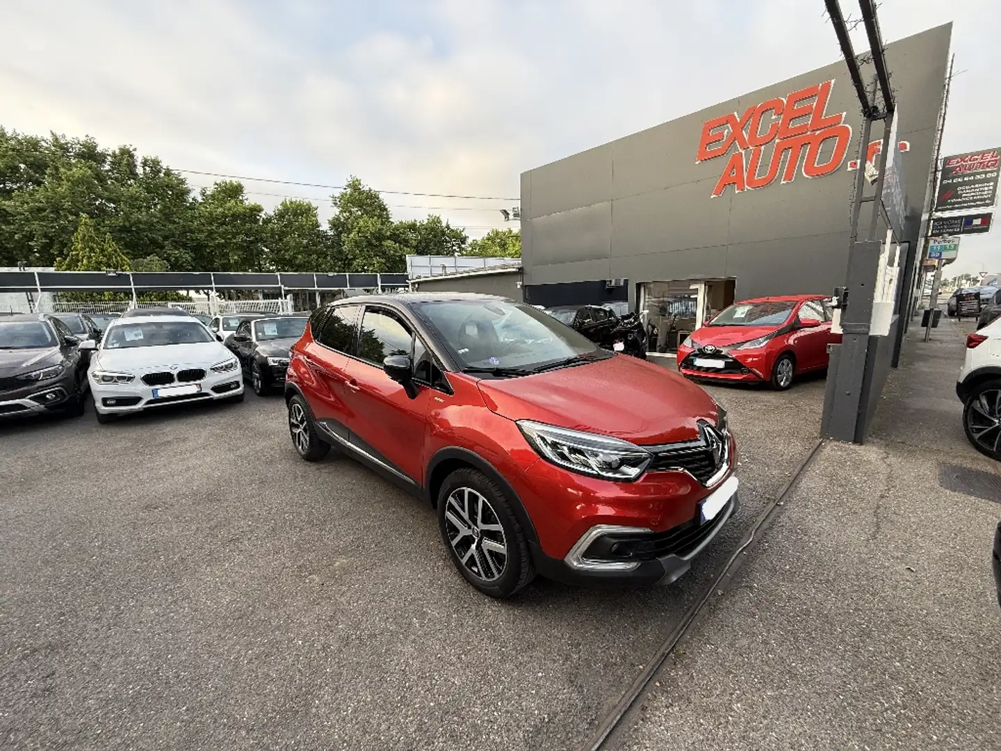 Renault Captur TCe 130 SL Red Edition - 1