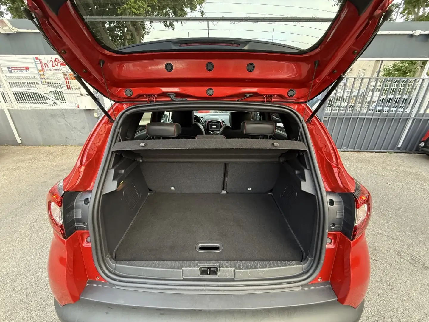 Renault Captur TCe 130 SL Red Edition - 2