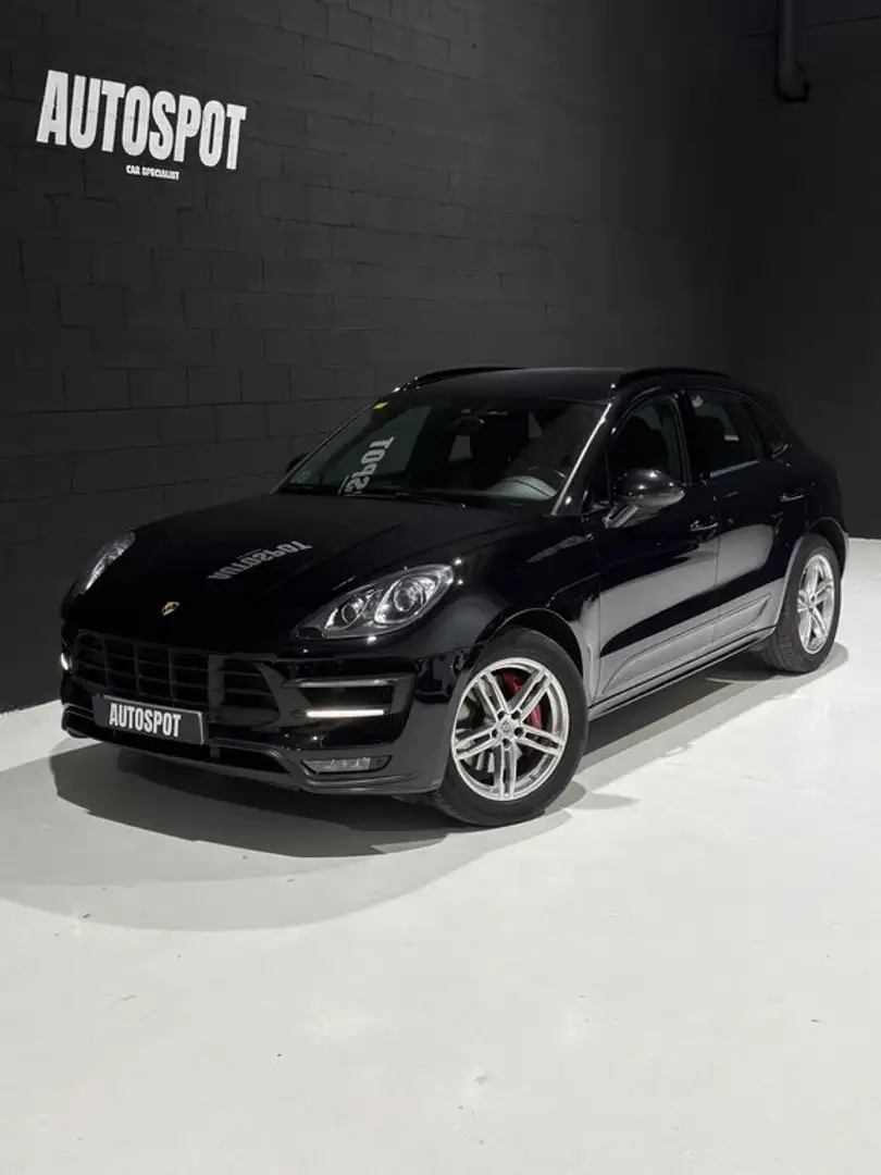 Porsche Macan Turbo Negro - 1