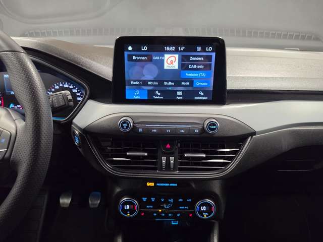 Ford Focus — photo 17