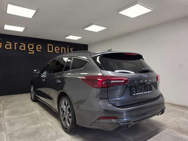 Ford Focus — photo 6