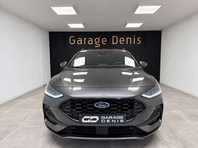 Ford Focus — photo 2