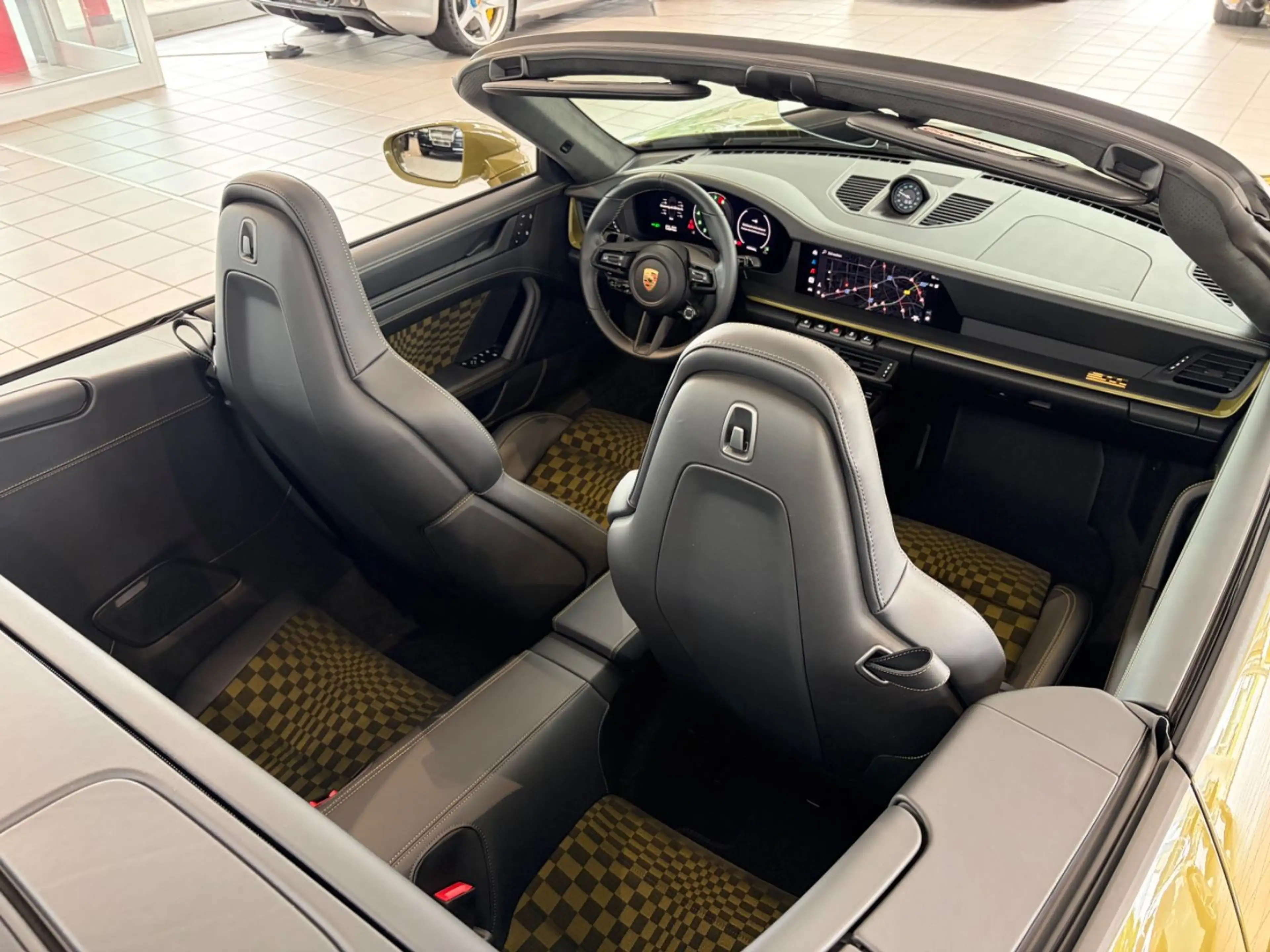 Porsche 911 Spirit 70 — photo 15