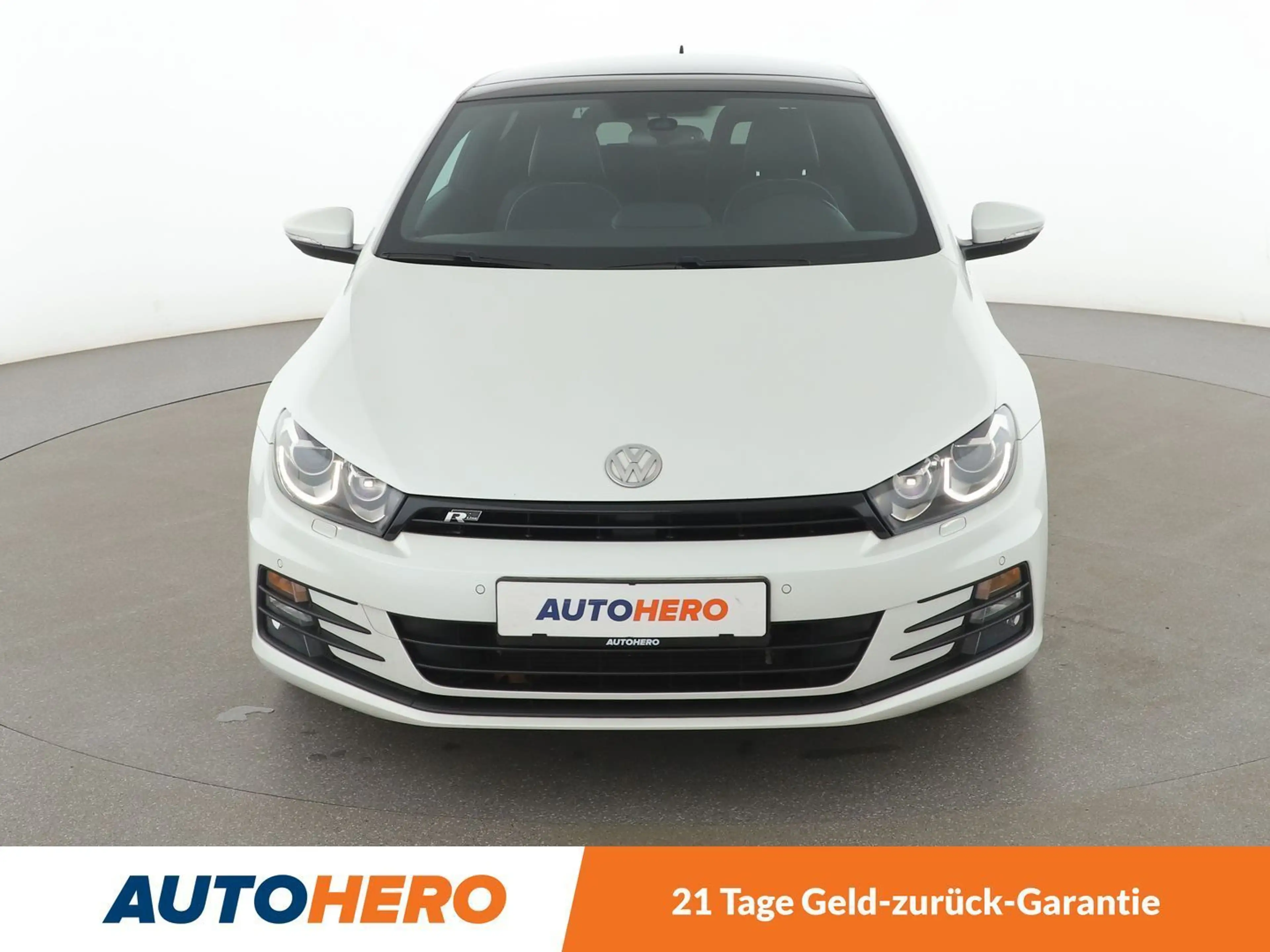 Volkswagen Scirocco 2.0 TSI BMT Aut.*NAVI*TEMPO*BI-XENON*CAM*PDC*SHZ* — photo 9