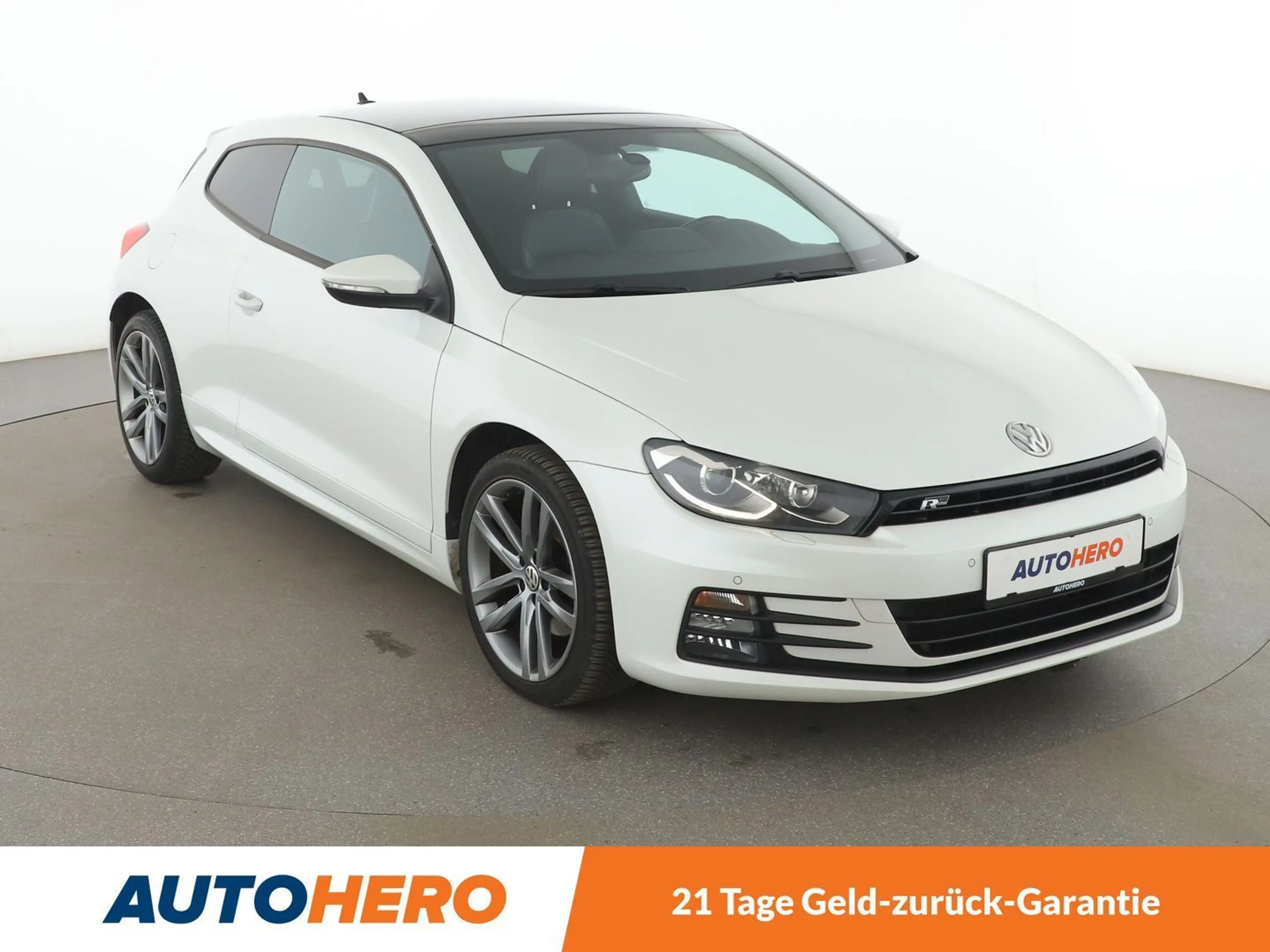 Volkswagen Scirocco 2.0 TSI BMT Aut.*NAVI*TEMPO*BI-XENON*CAM*PDC*SHZ* — photo 8