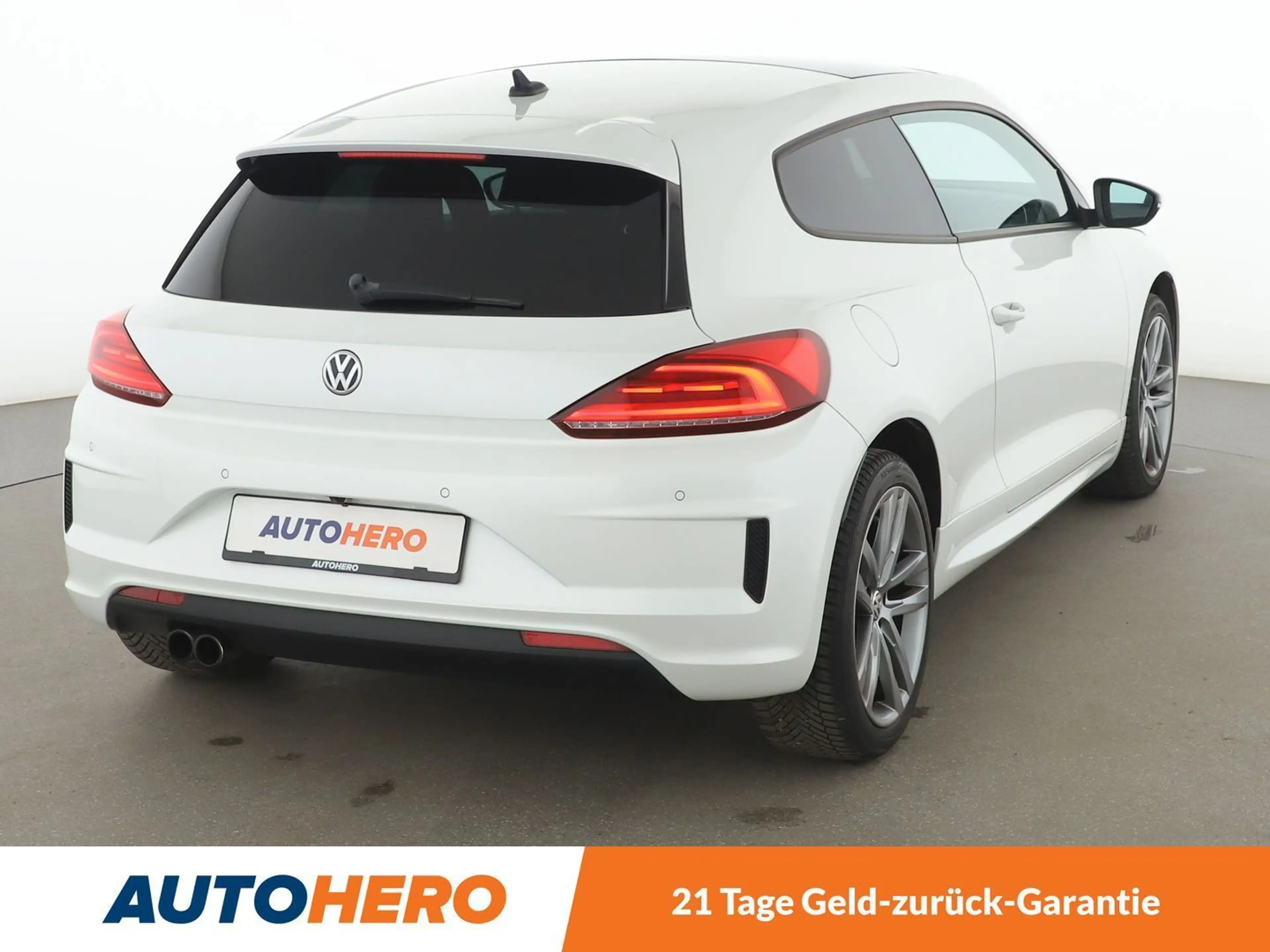 Volkswagen Scirocco 2.0 TSI BMT Aut.*NAVI*TEMPO*BI-XENON*CAM*PDC*SHZ* — photo 6