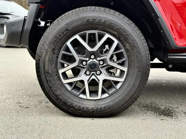 Jeep Wrangler Sahara PHEV 380 PS 4xe Ansicht 4