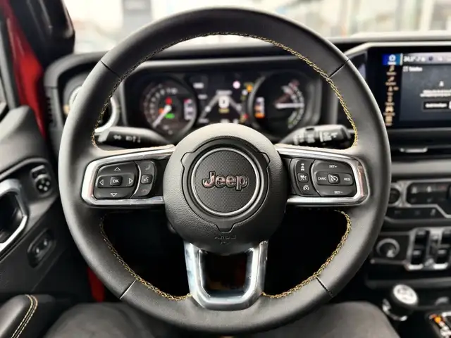 Jeep Wrangler Sahara PHEV 380 PS 4xe Ansicht 16