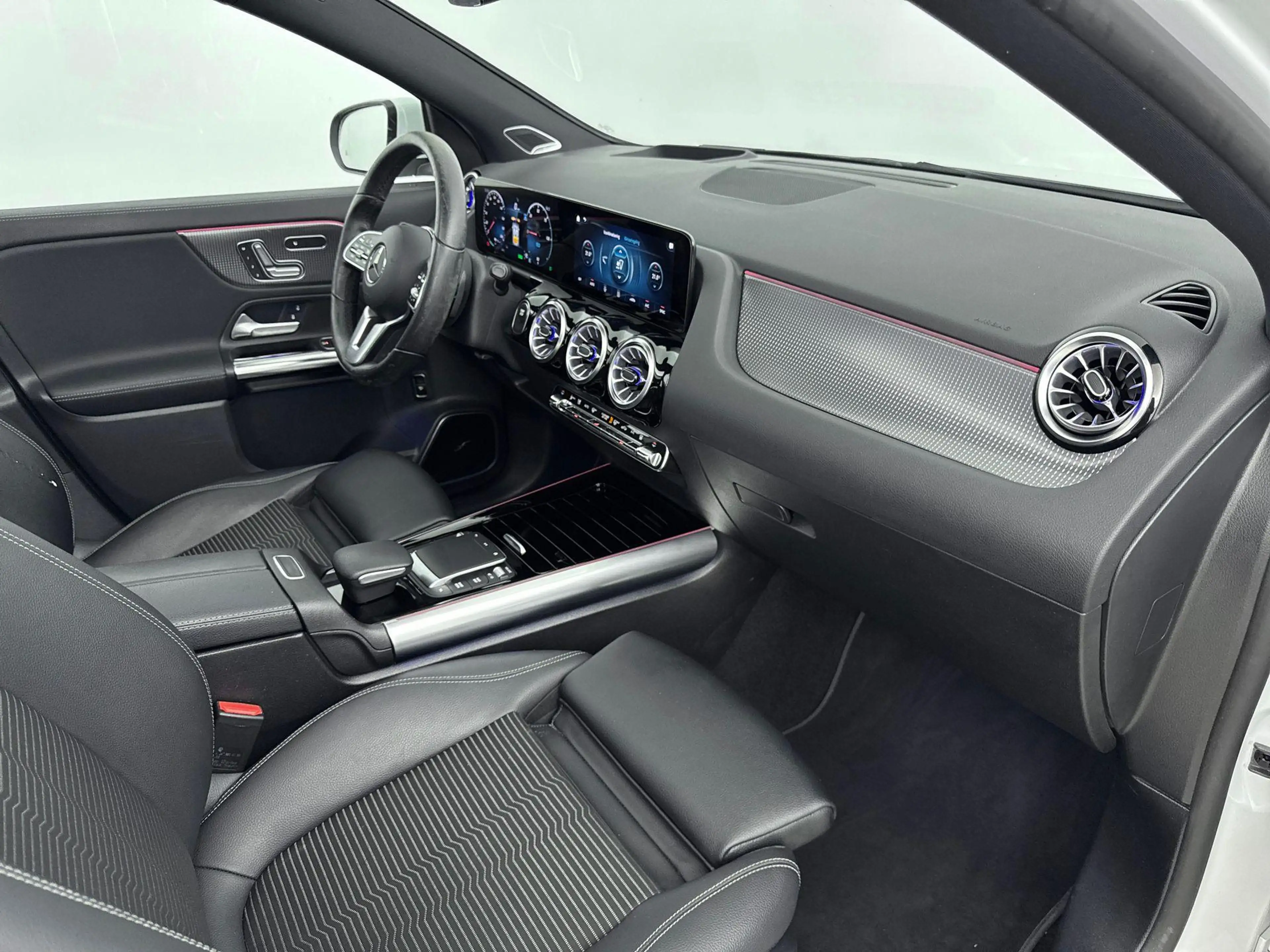 Mercedes-Benz EQA 250 EQA Business Solution Luxury | Premium Plus Pakket — photo 9