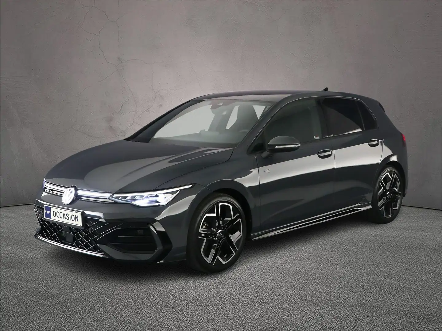 Volkswagen Golf R-Line Edition 1.5 eTSI 150pk DSG Automaat Adaptiv Grijs - 1