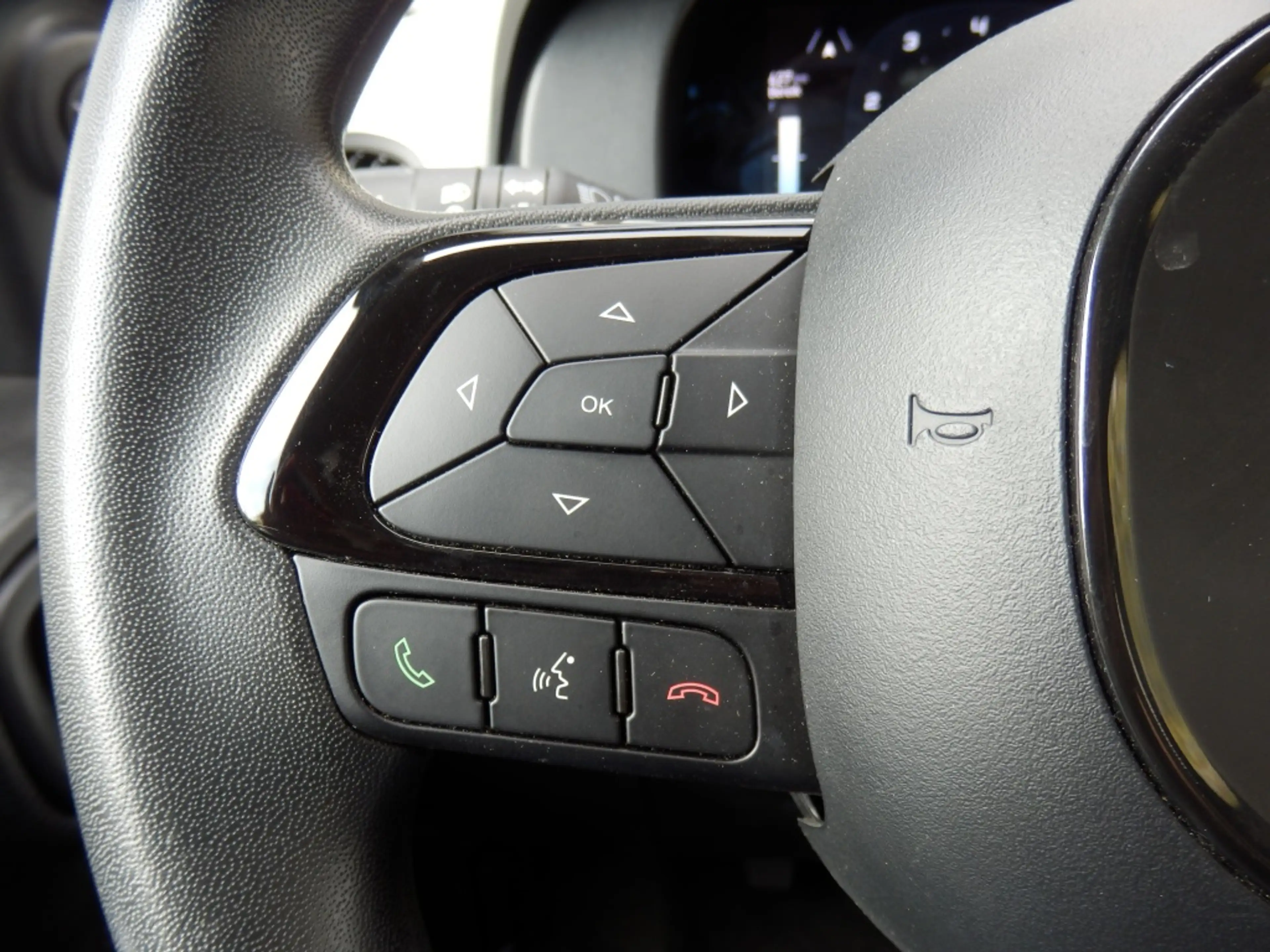 Fiat Panda 1.0 Hybrid Cross — photo 15