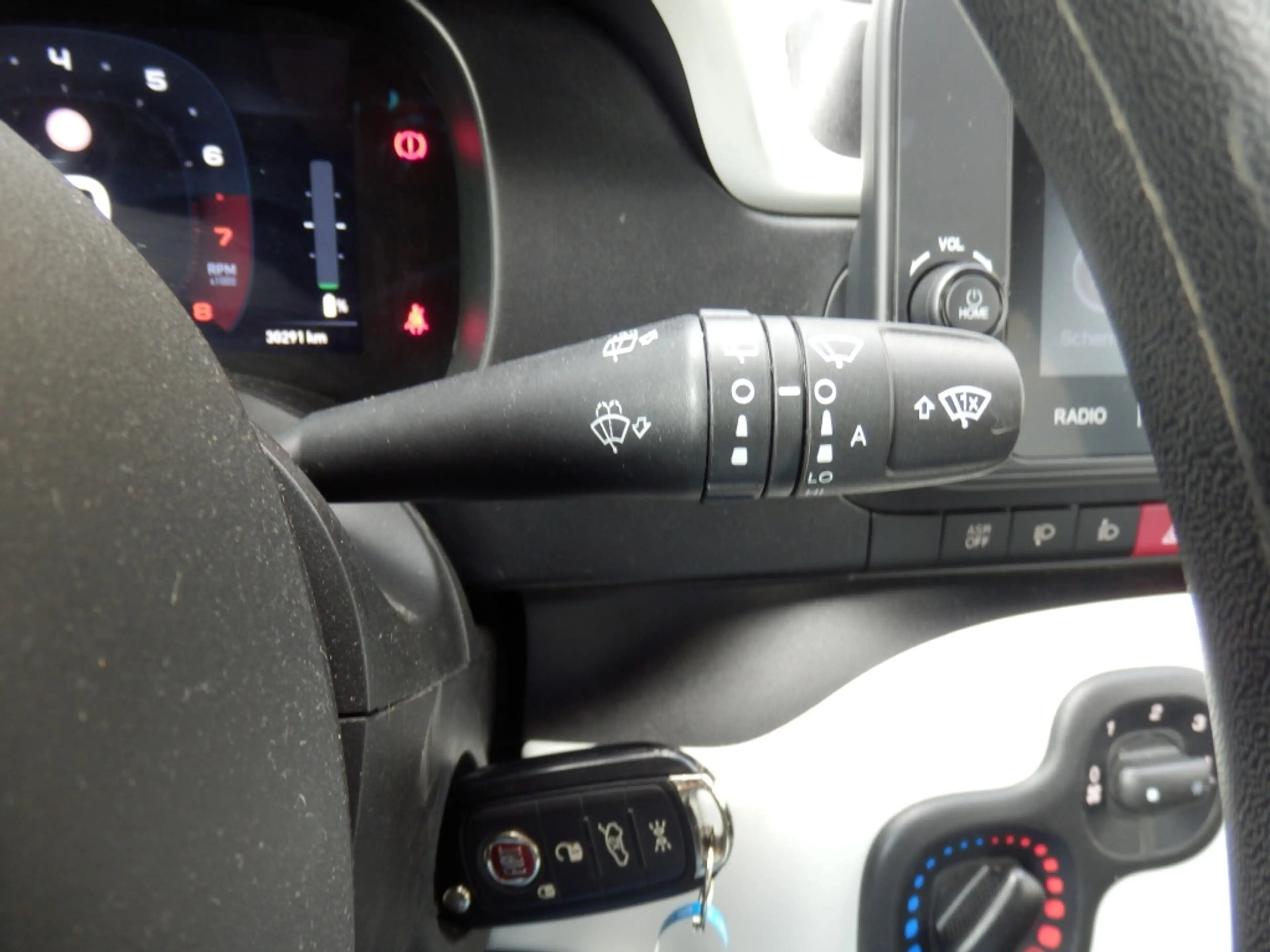 Fiat Panda 1.0 Hybrid Cross — photo 14