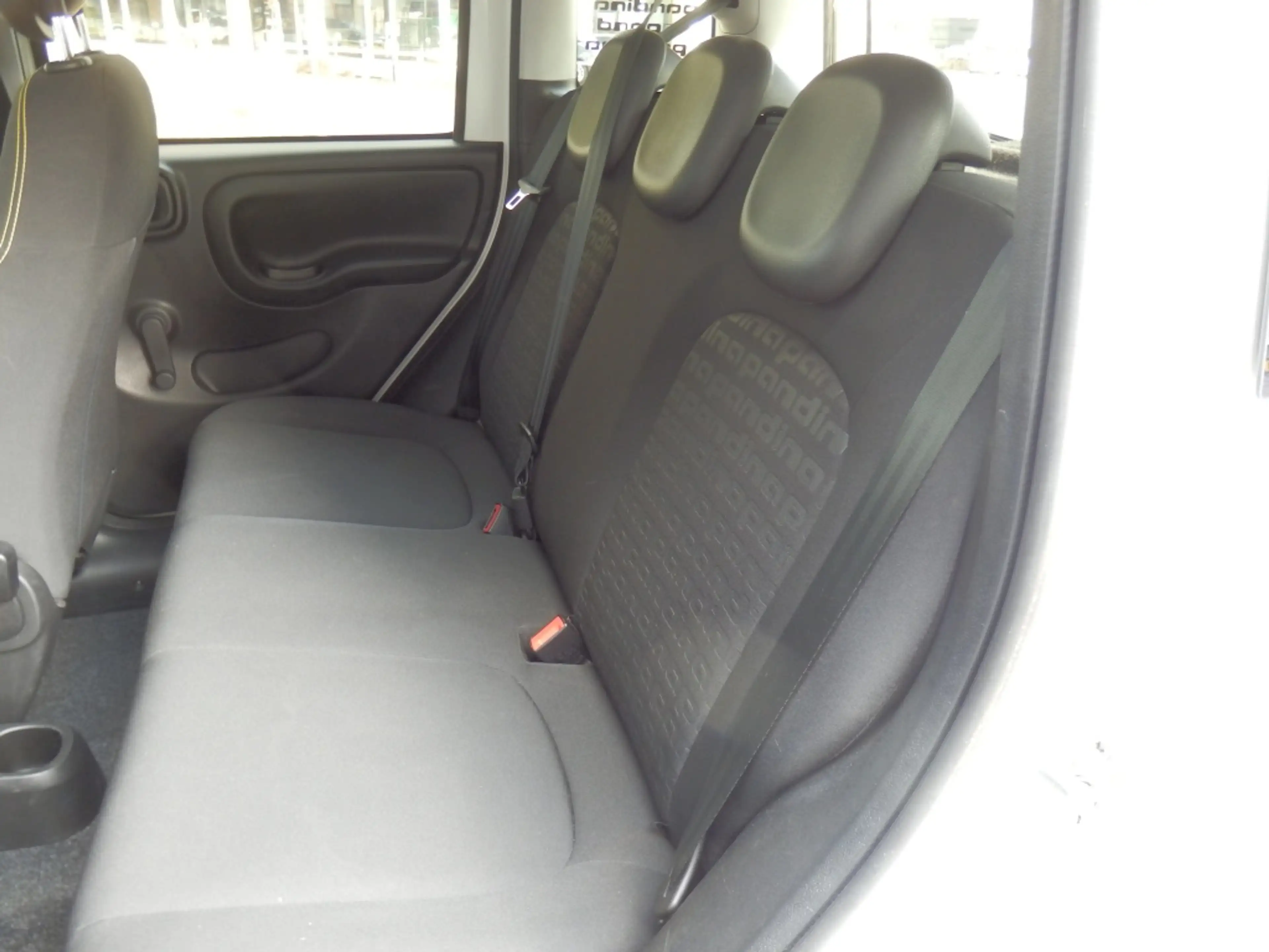 Fiat Panda 1.0 Hybrid Cross — photo 8
