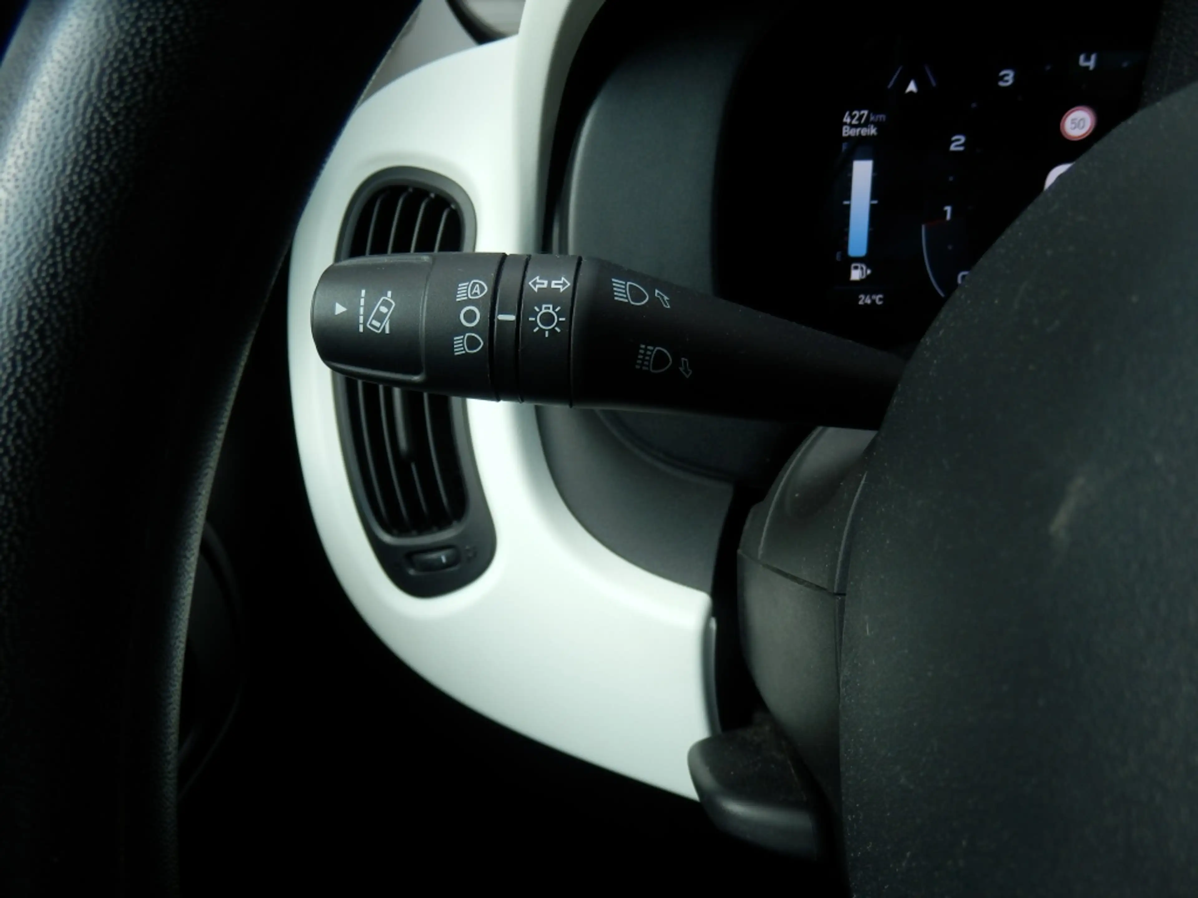 Fiat Panda 1.0 Hybrid Cross — photo 13