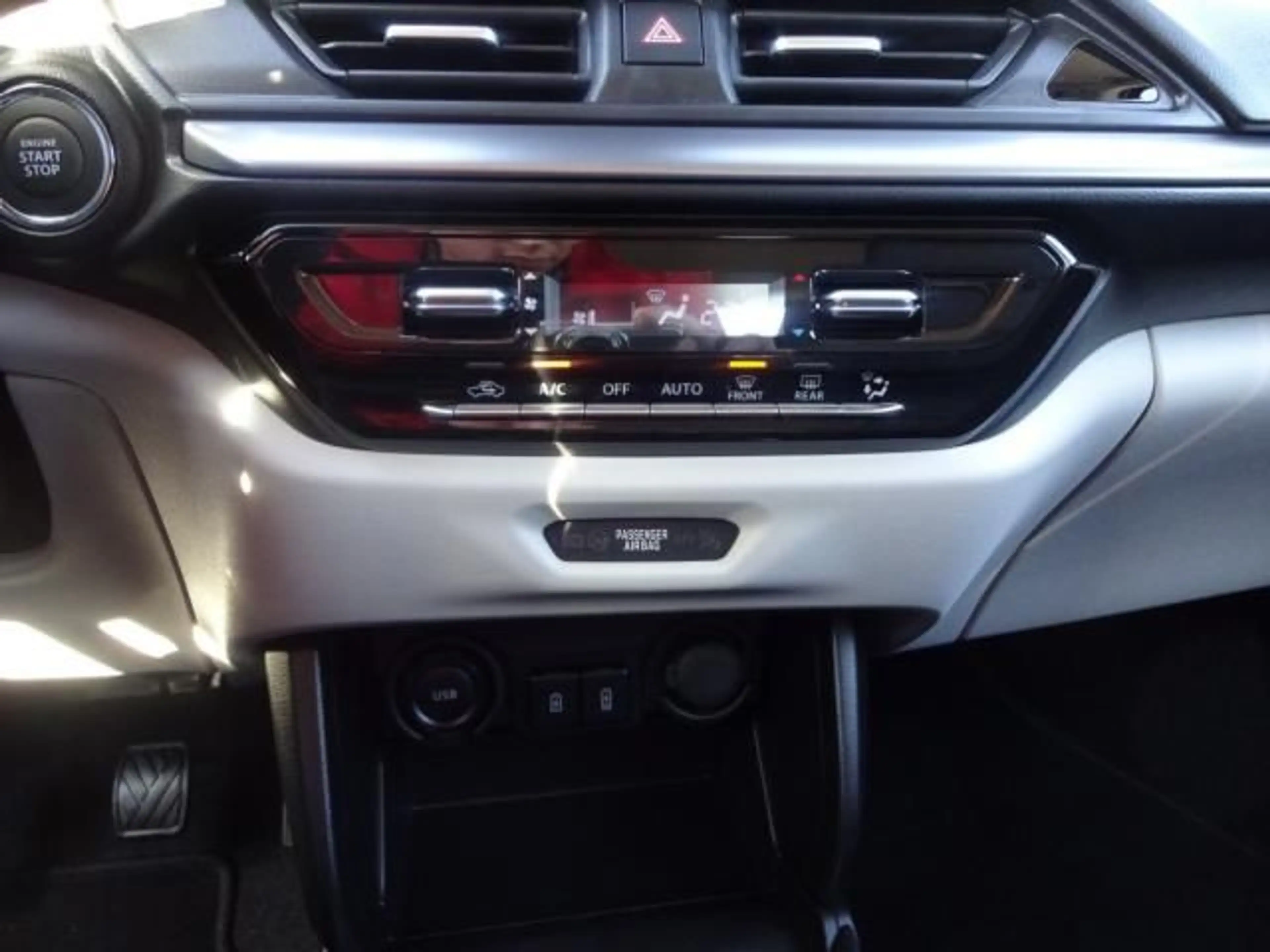 Suzuki Swift SWIFT 1.2 DUALJET ALLGRIP COMFORT+ NAVI SHZ EPH — photo 12