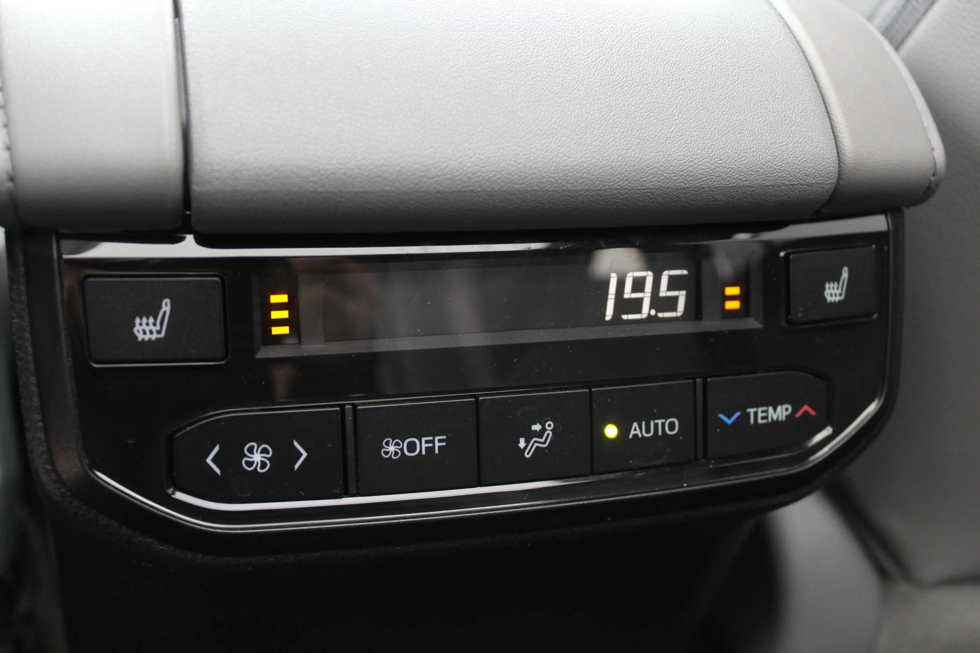 Toyota Highlander 2.5 AWD Hybrid Premium 7-pers. | Rijklaar | Pano | — photo 29