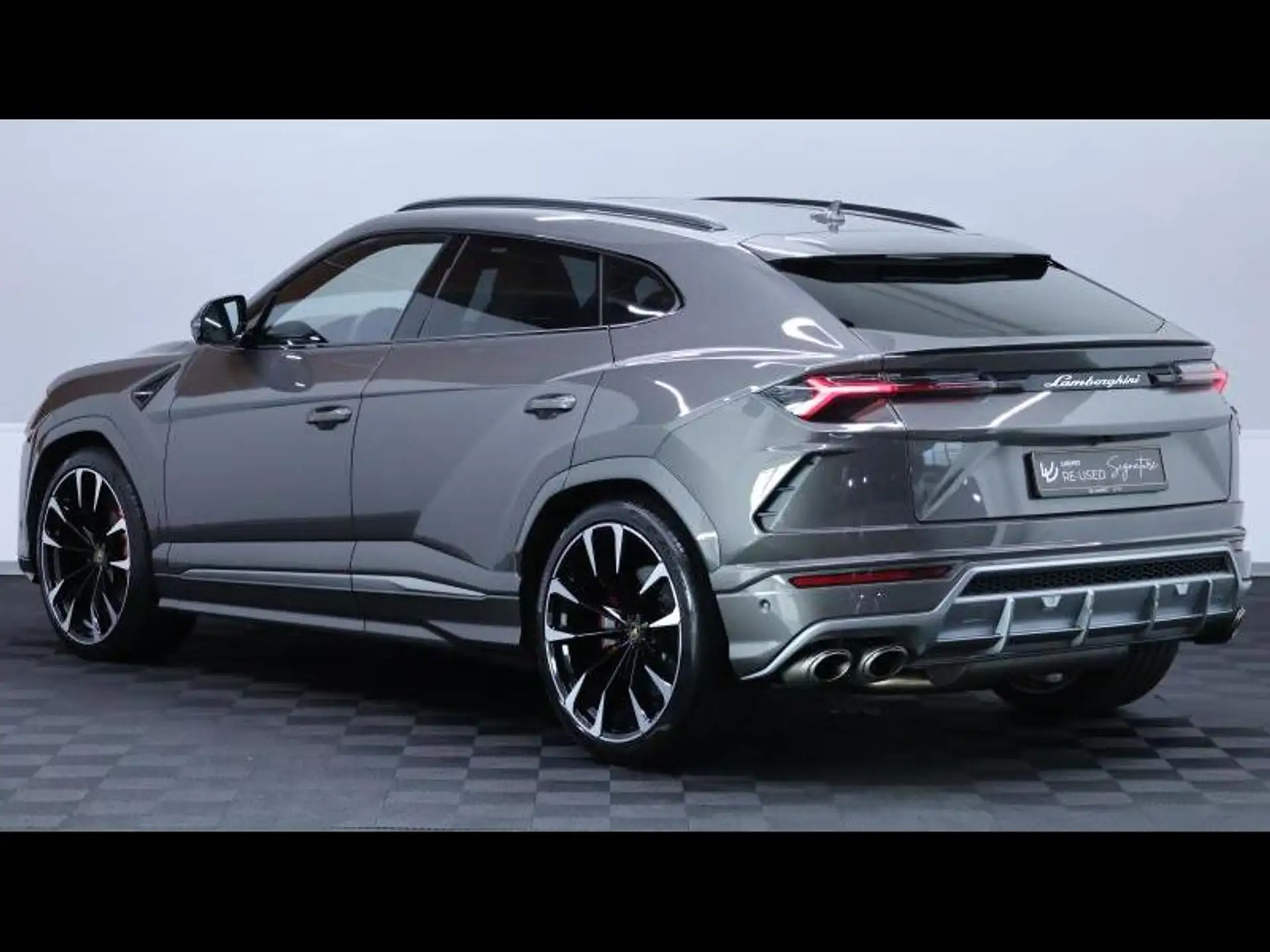 Lamborghini Urus 2022 건메탈 사진 7