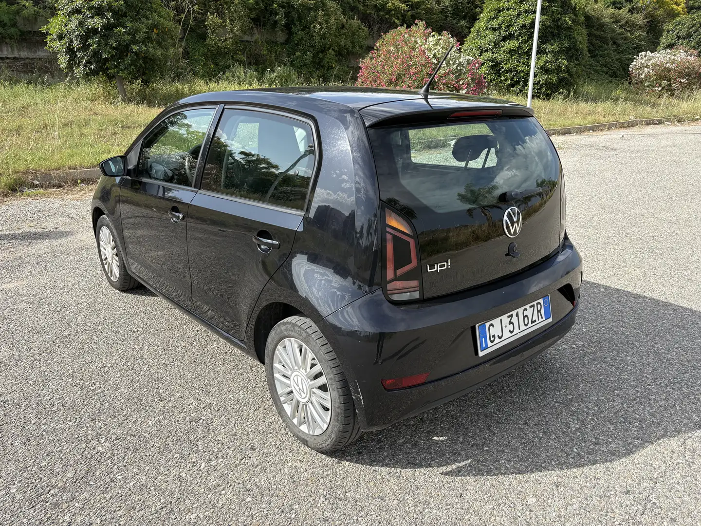 Volkswagen up! 5p 1.0 evo Color 65cv - 2