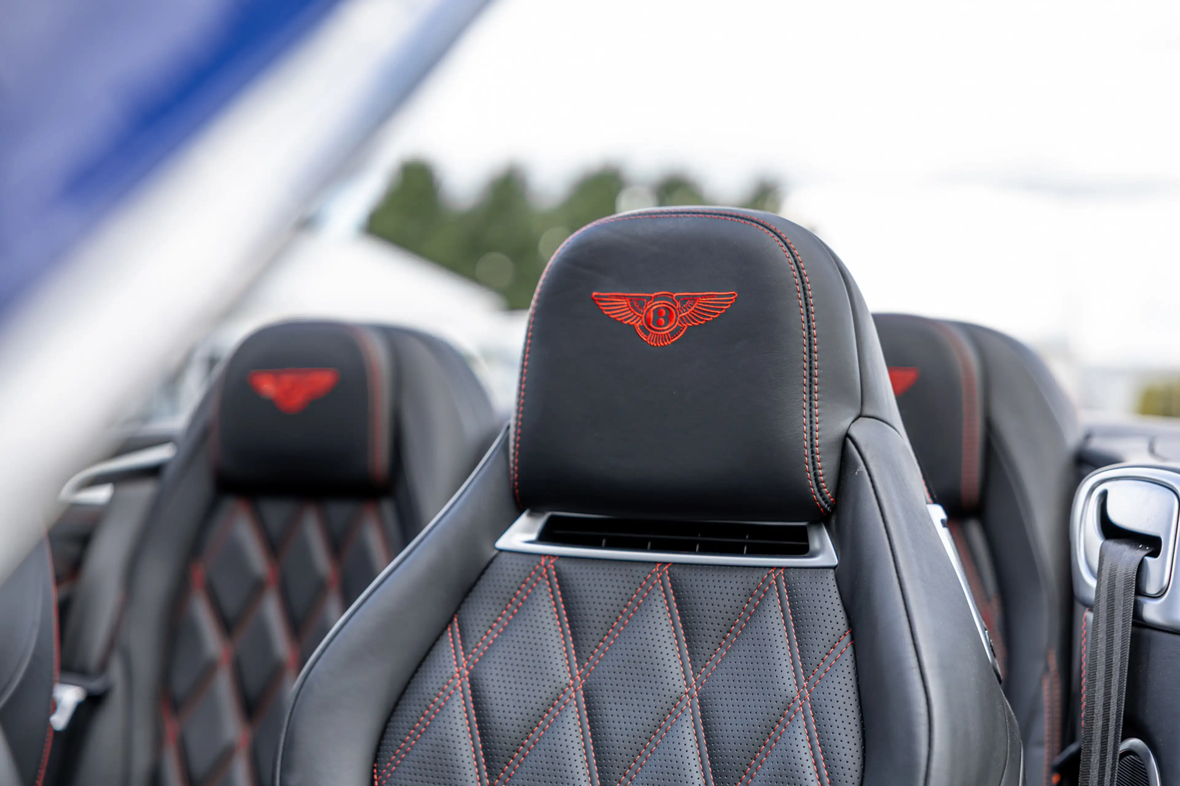 Bentley Continental GTC 4.0 V8S Concours Series by Mulliner / Camera / Sto — photo 37