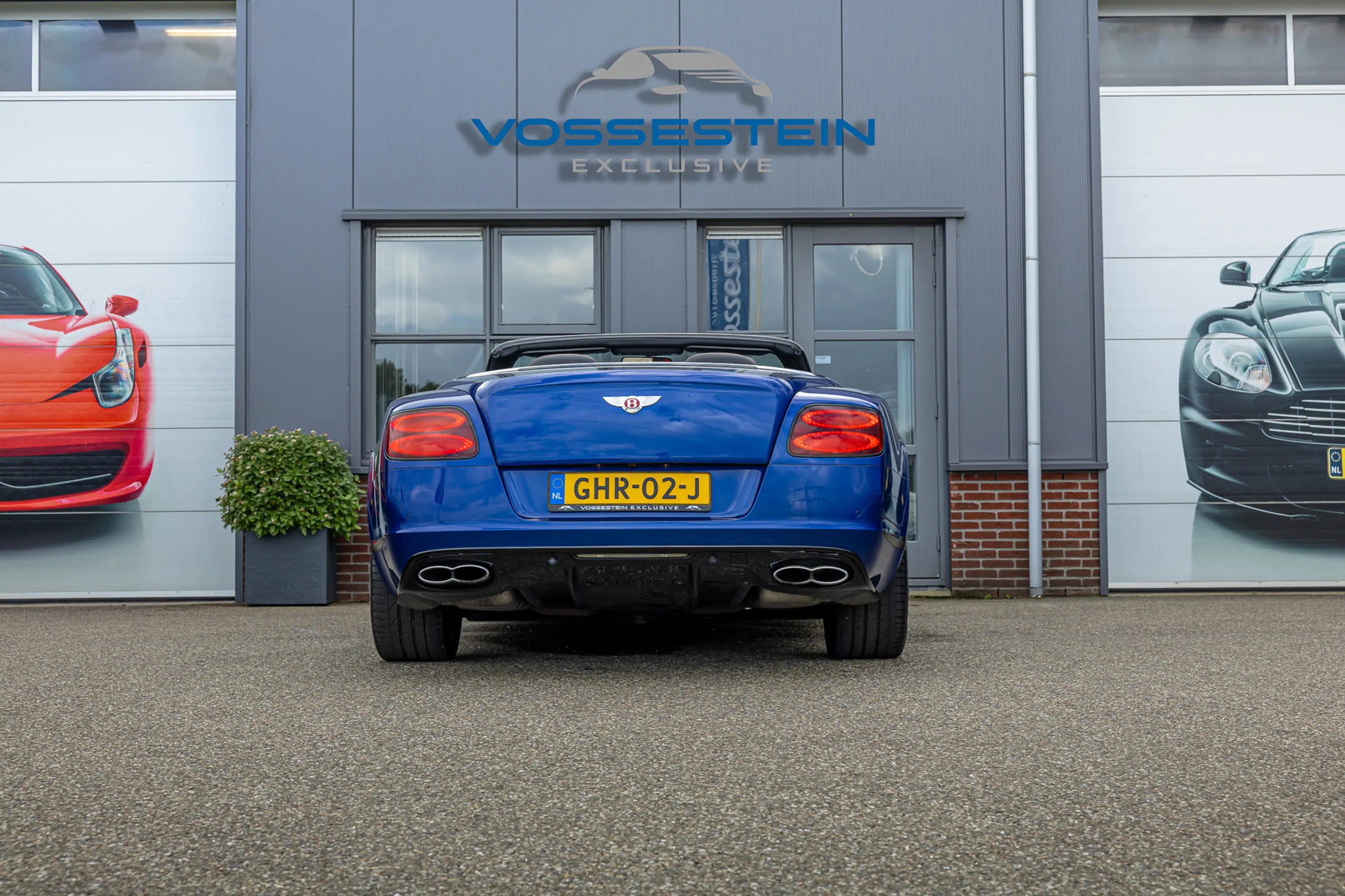 Bentley Continental GTC 4.0 V8S Concours Series by Mulliner / Camera / Sto — photo 8