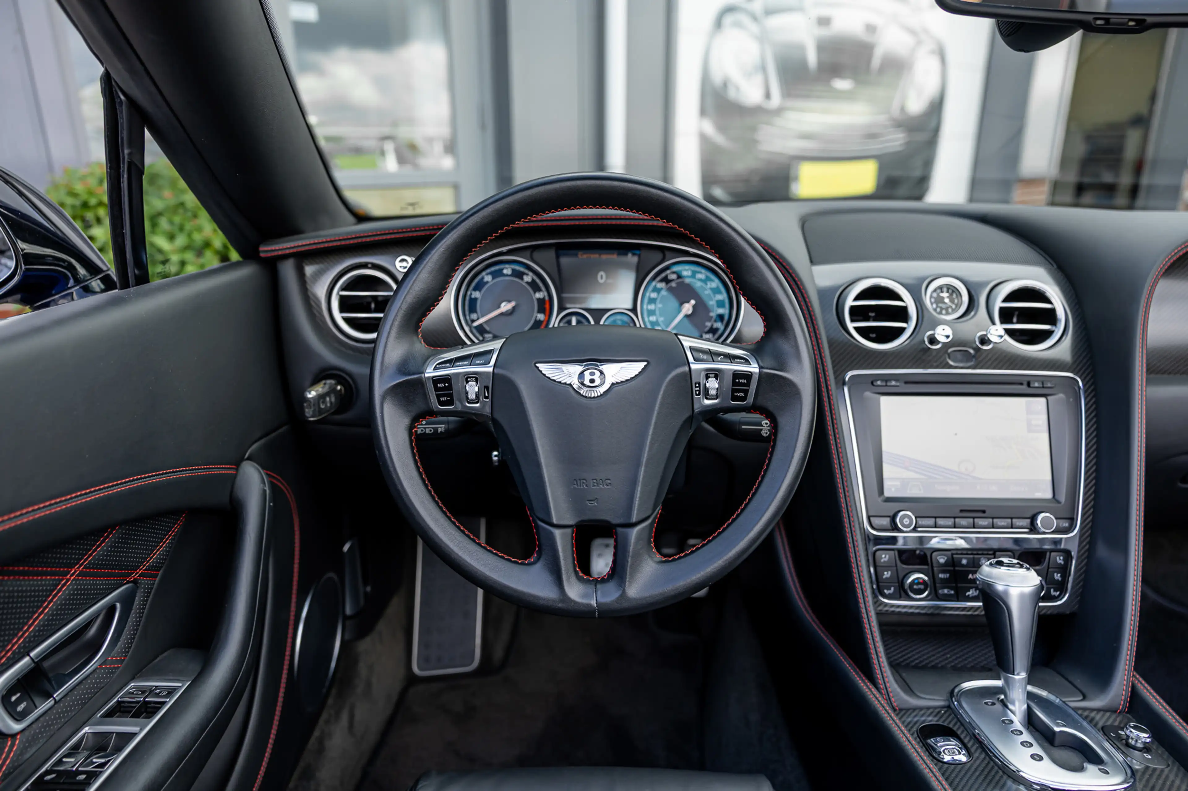 Bentley Continental GTC 4.0 V8S Concours Series by Mulliner / Camera / Sto — photo 12