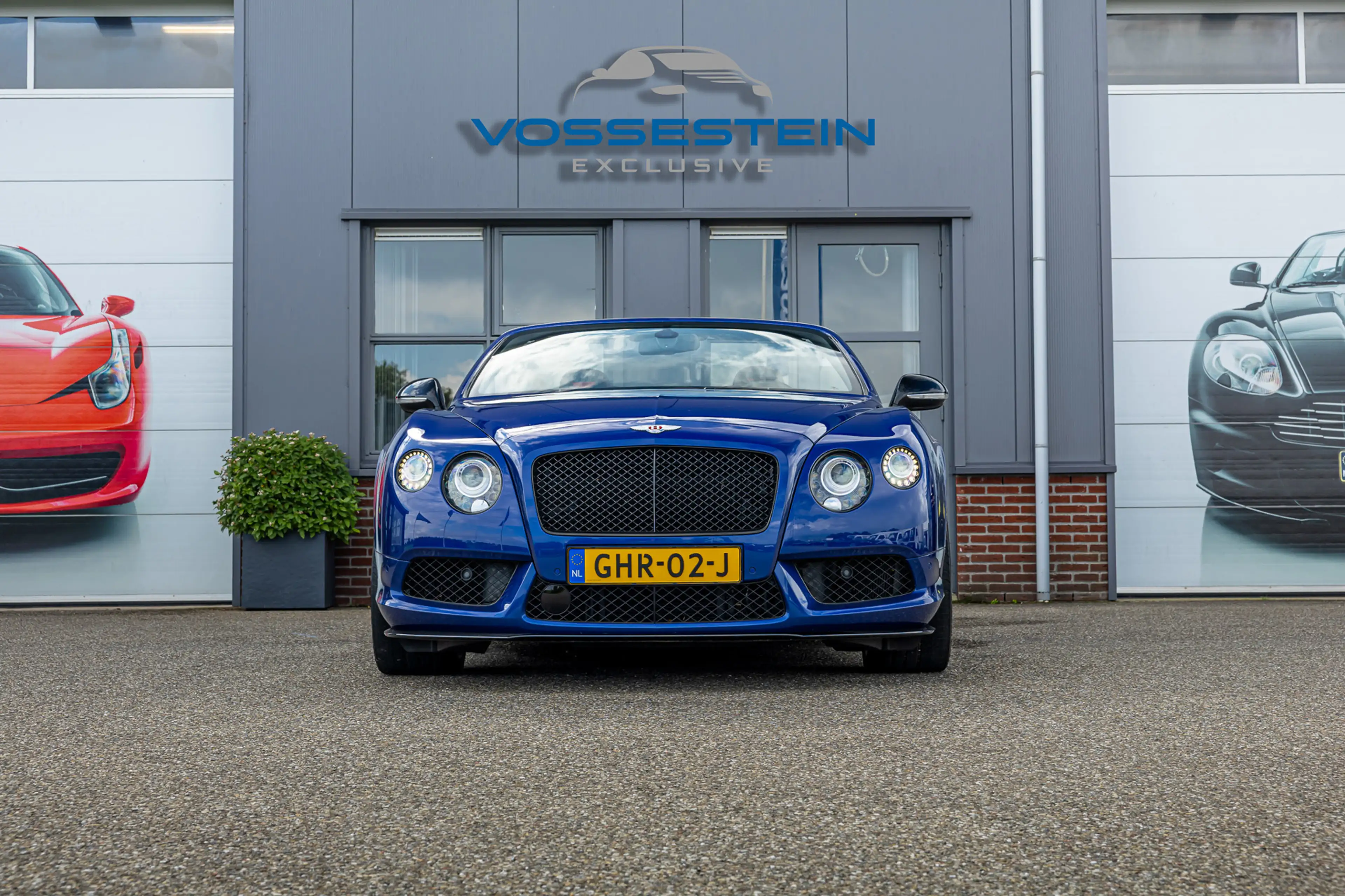 Bentley Continental GTC 4.0 V8S Concours Series by Mulliner / Camera / Sto — photo 7