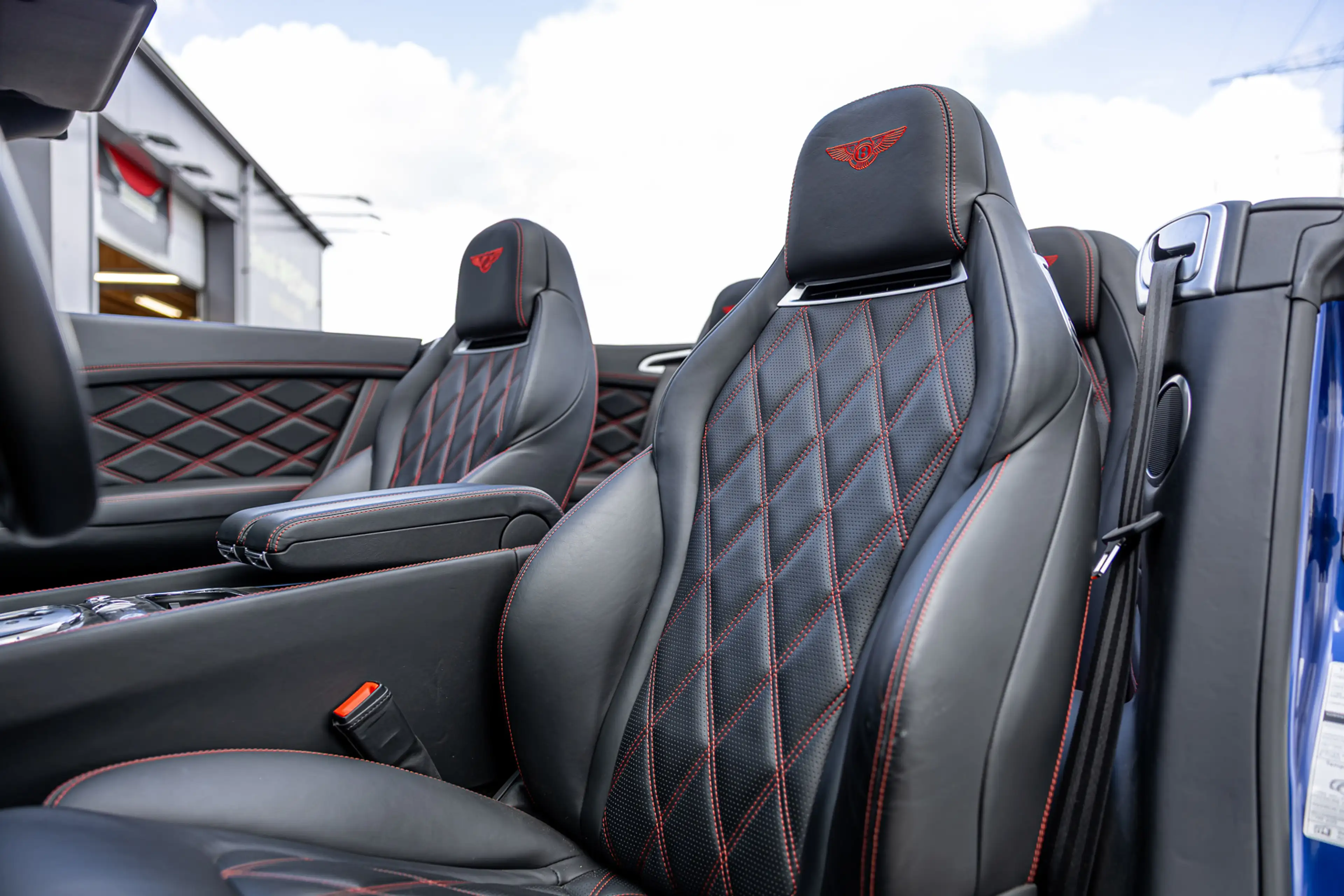 Bentley Continental GTC 4.0 V8S Concours Series by Mulliner / Camera / Sto — photo 34