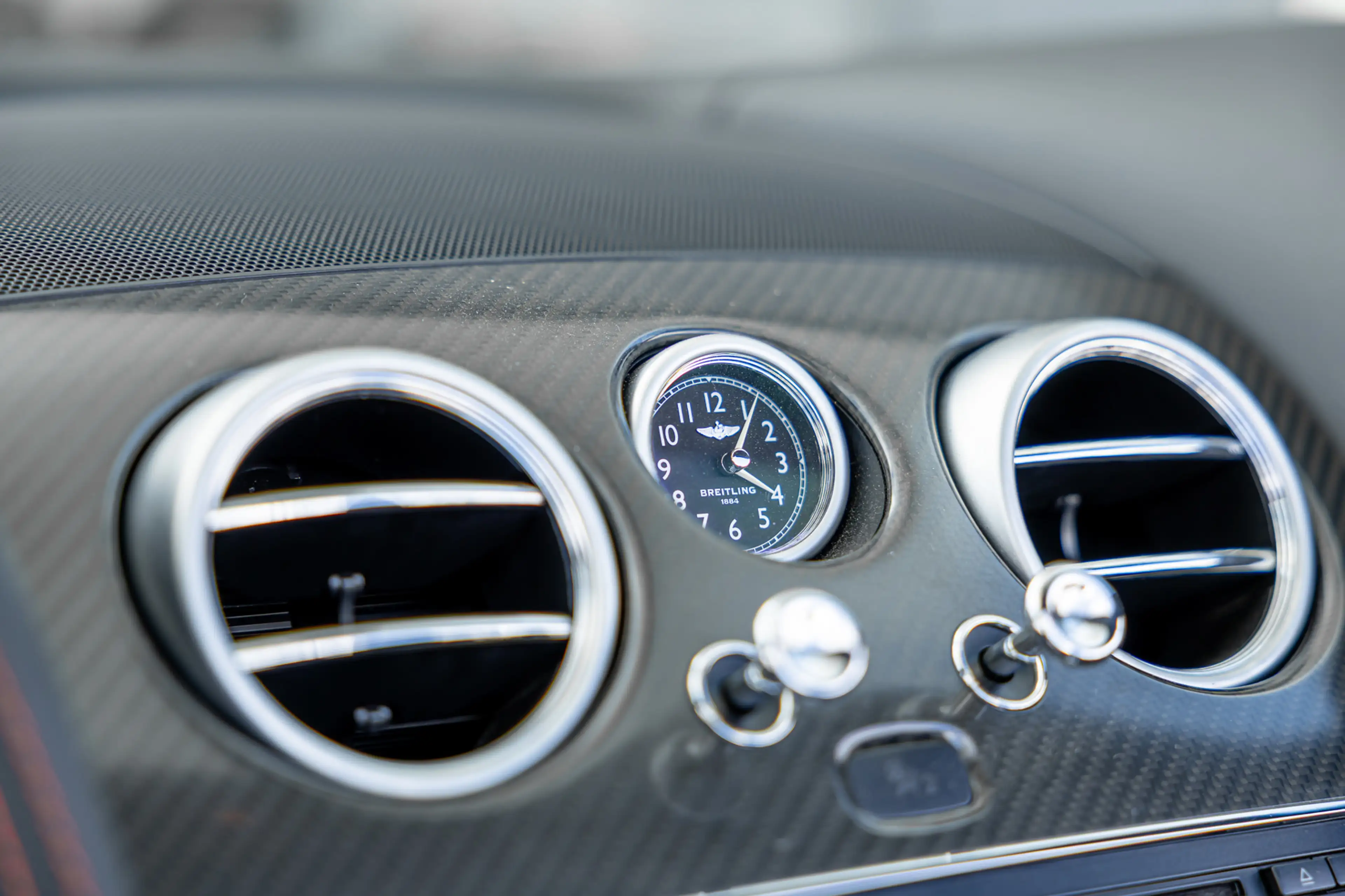 Bentley Continental GTC 4.0 V8S Concours Series by Mulliner / Camera / Sto — photo 14