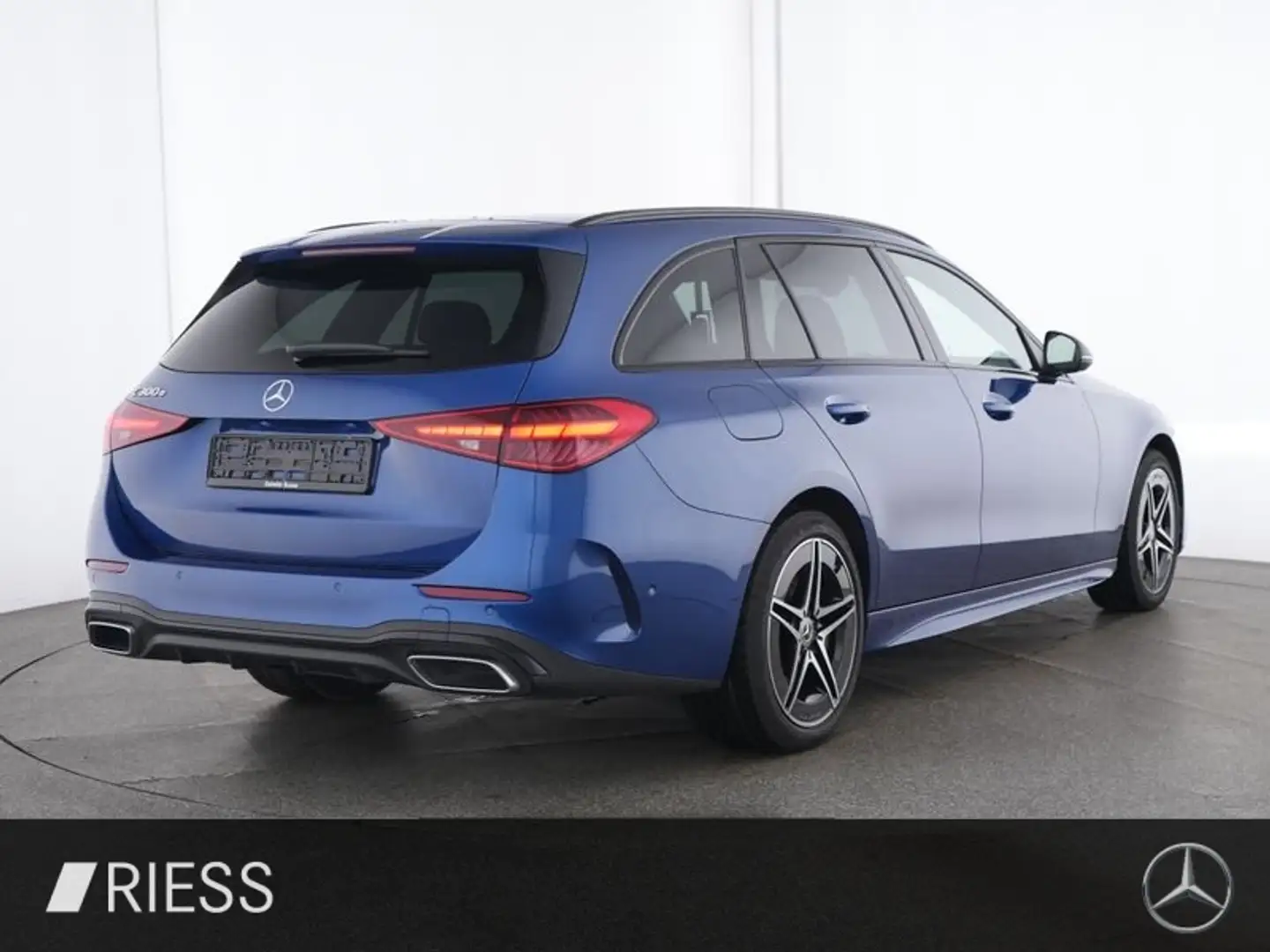 Mercedes-Benz C 300 e T AMG Sport Night Pano AHK W-Paket Burmes Blauw - 2
