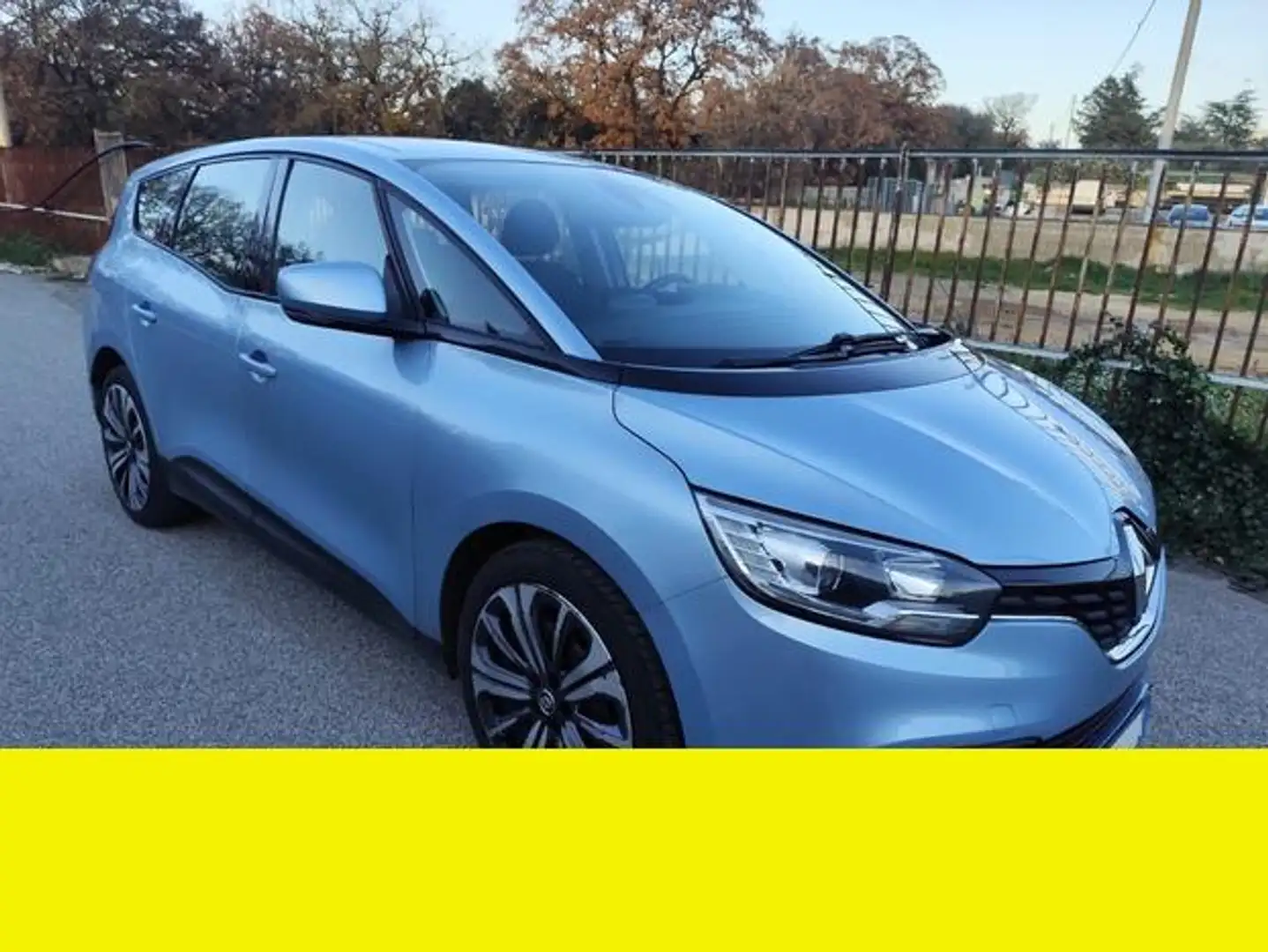 Renault Grand Scenic - 1