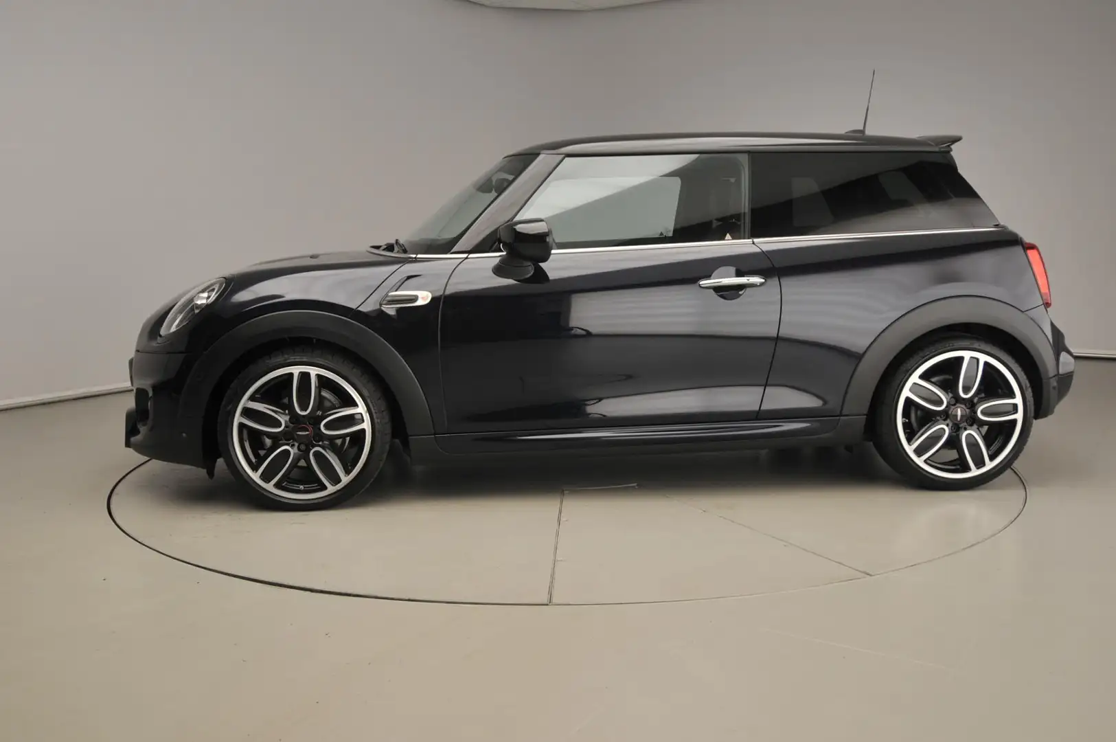 MINI Cooper 3-deurs Aut. JCW pakket | Leder | Harman/Kardon | Blauw - 2