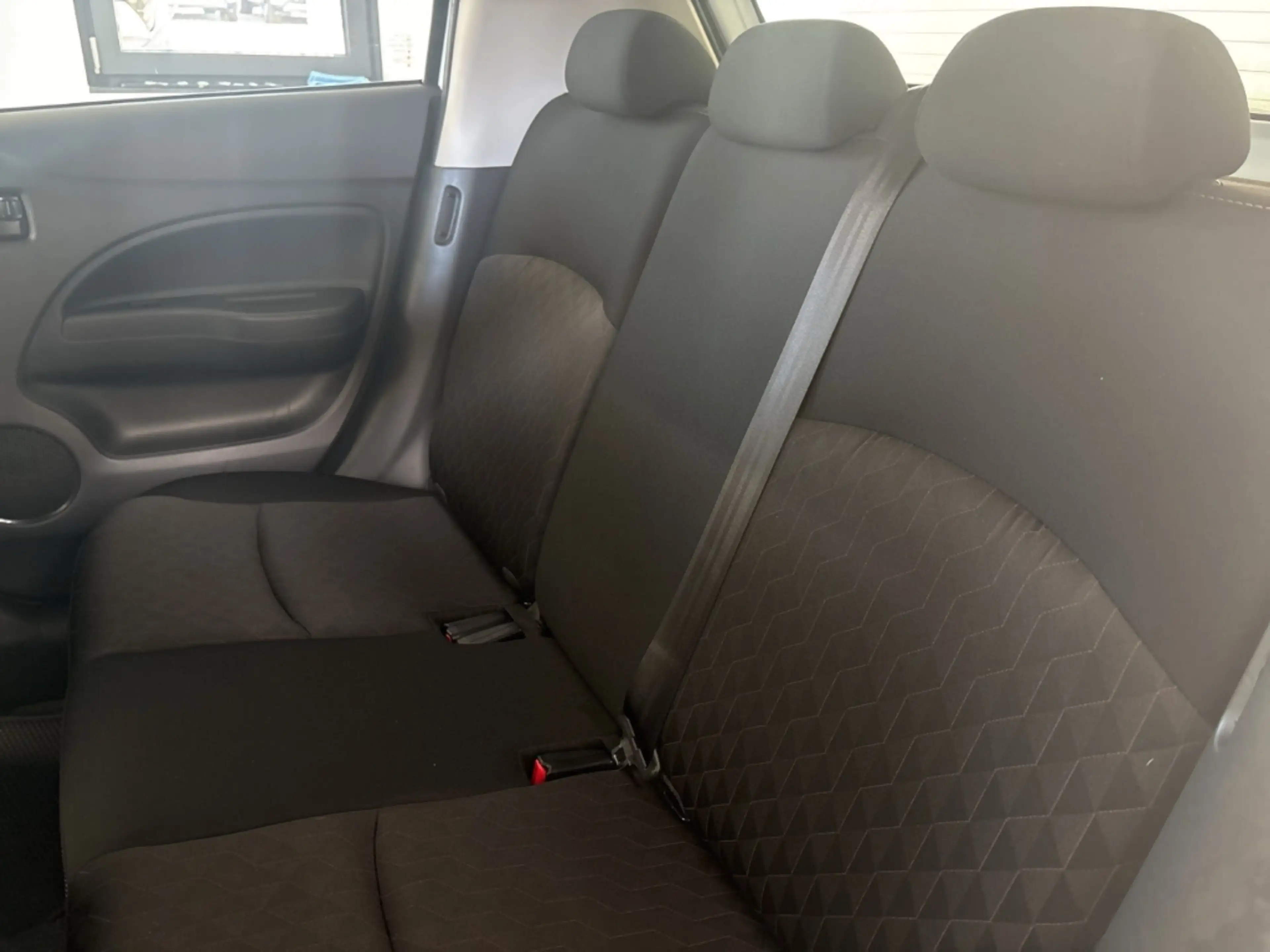 Mitsubishi Space Star 1.2 Select+ Tempomat Klima — photo 11