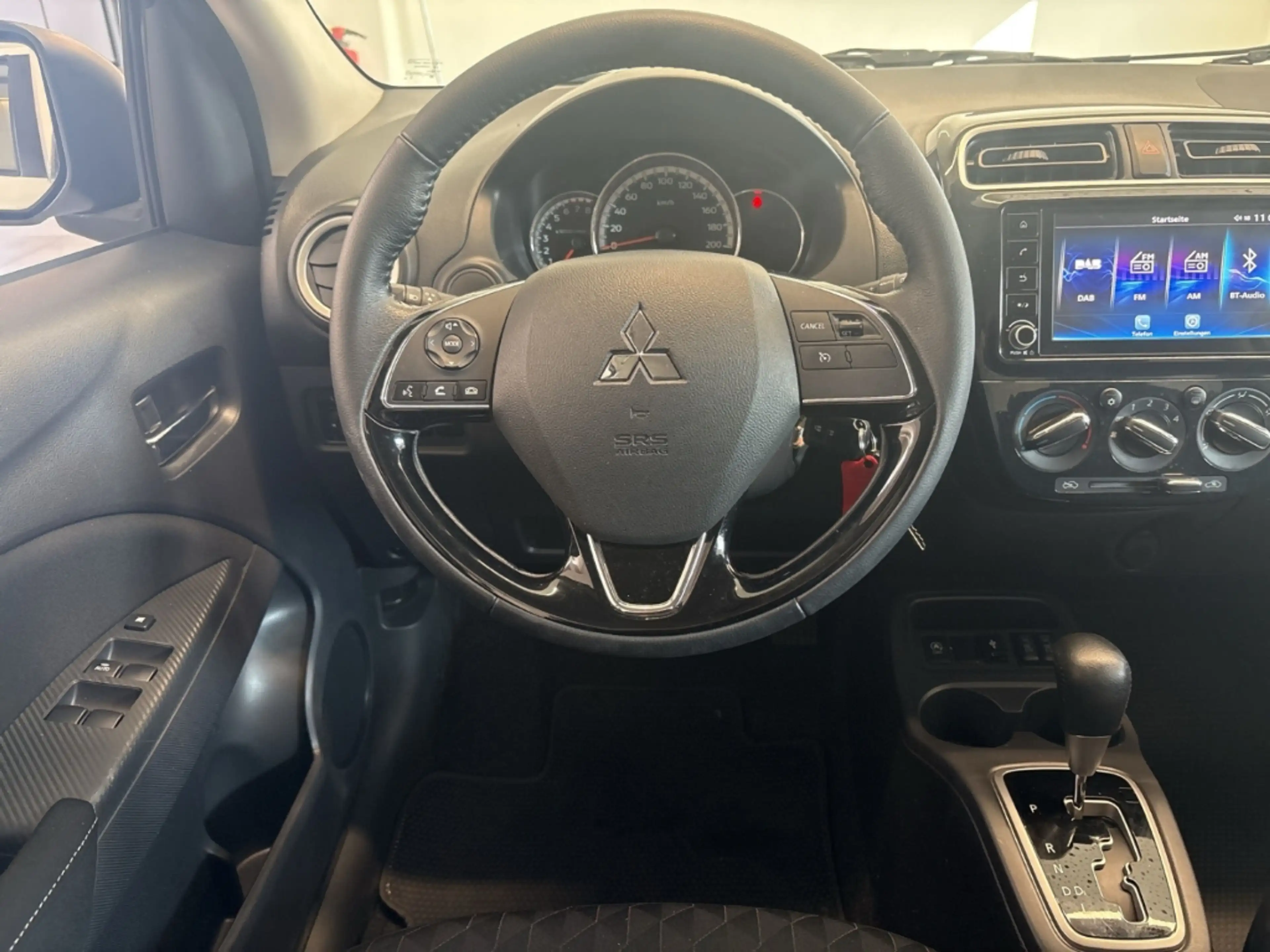 Mitsubishi Space Star 1.2 Select+ Tempomat Klima — photo 8