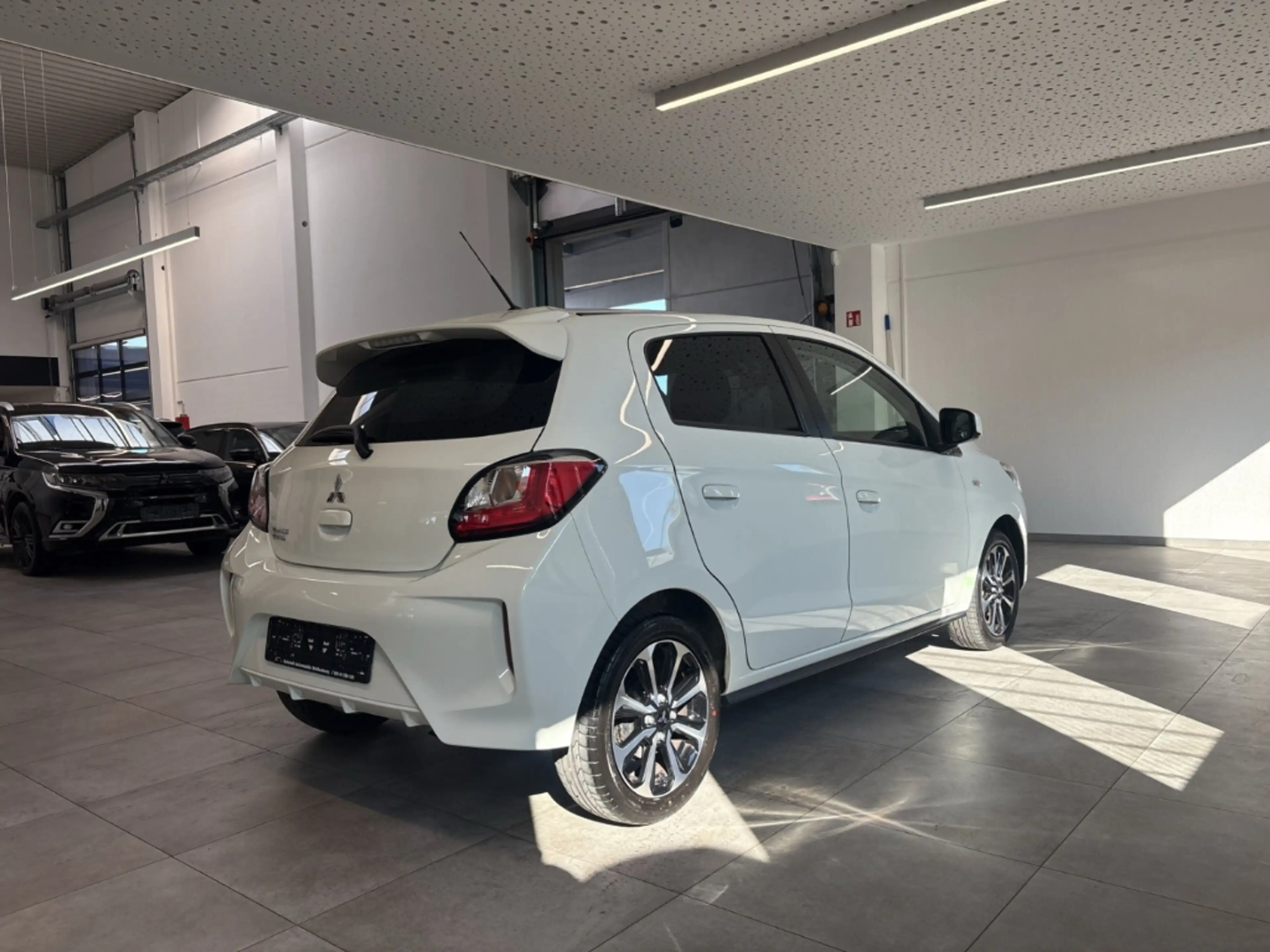 Mitsubishi Space Star 1.2 Select+ Tempomat Klima — photo 4