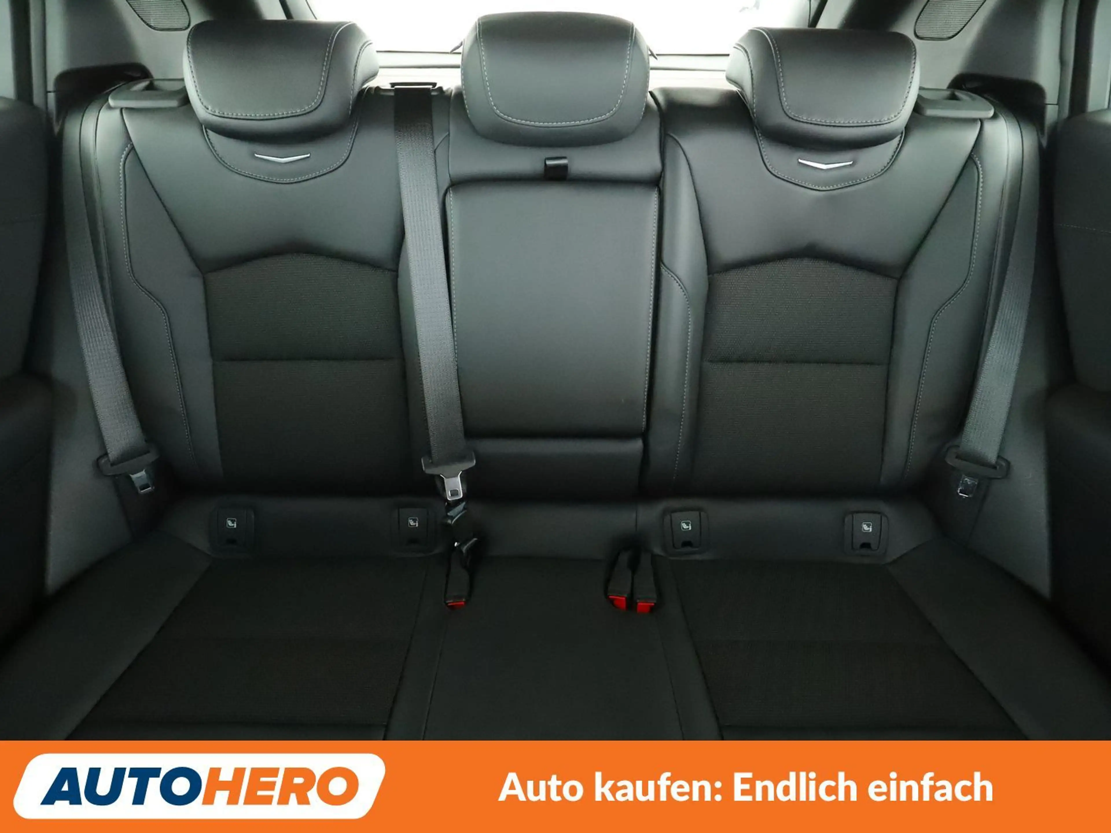 Cadillac XT4 350T Luxury AWD Aut.*NAVI*TEMPO*CAM*PDC* — photo 15